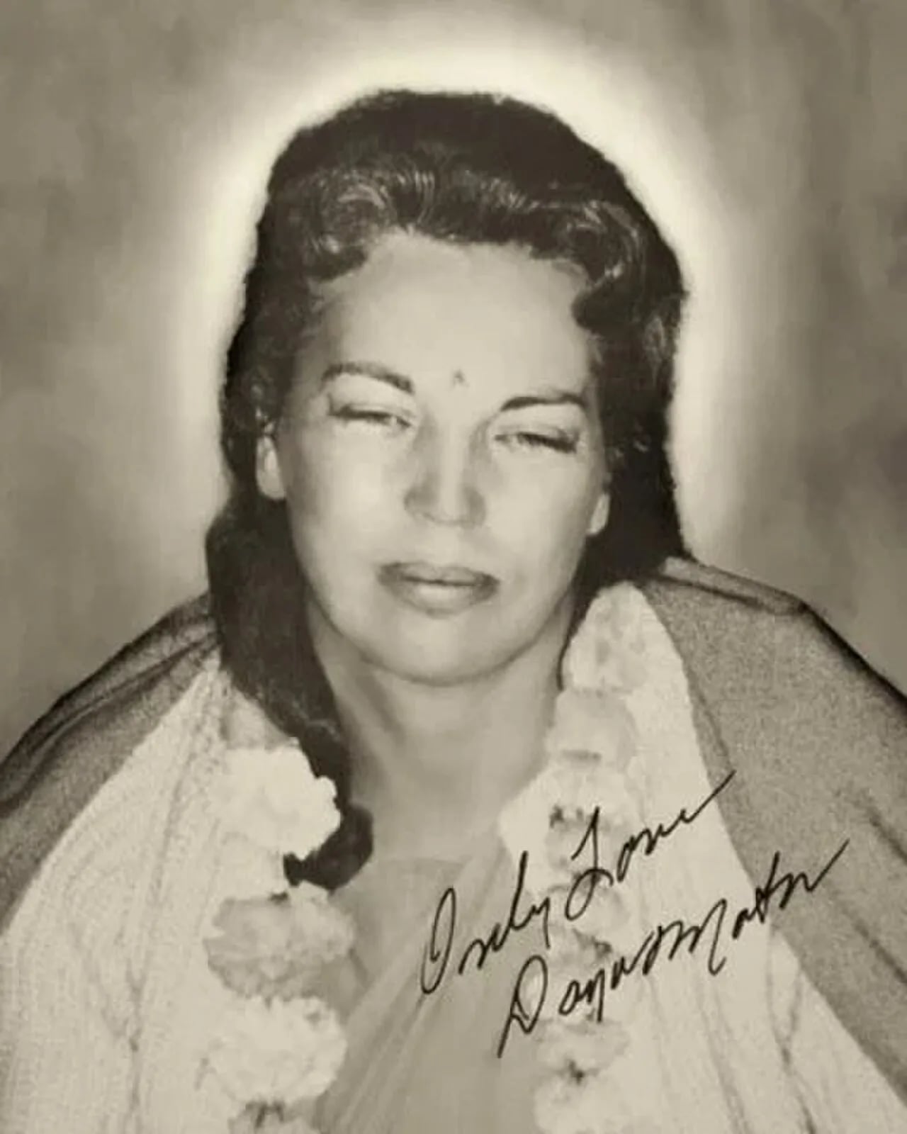 Portrait of Daya Mata (1914–2010) – memorial page