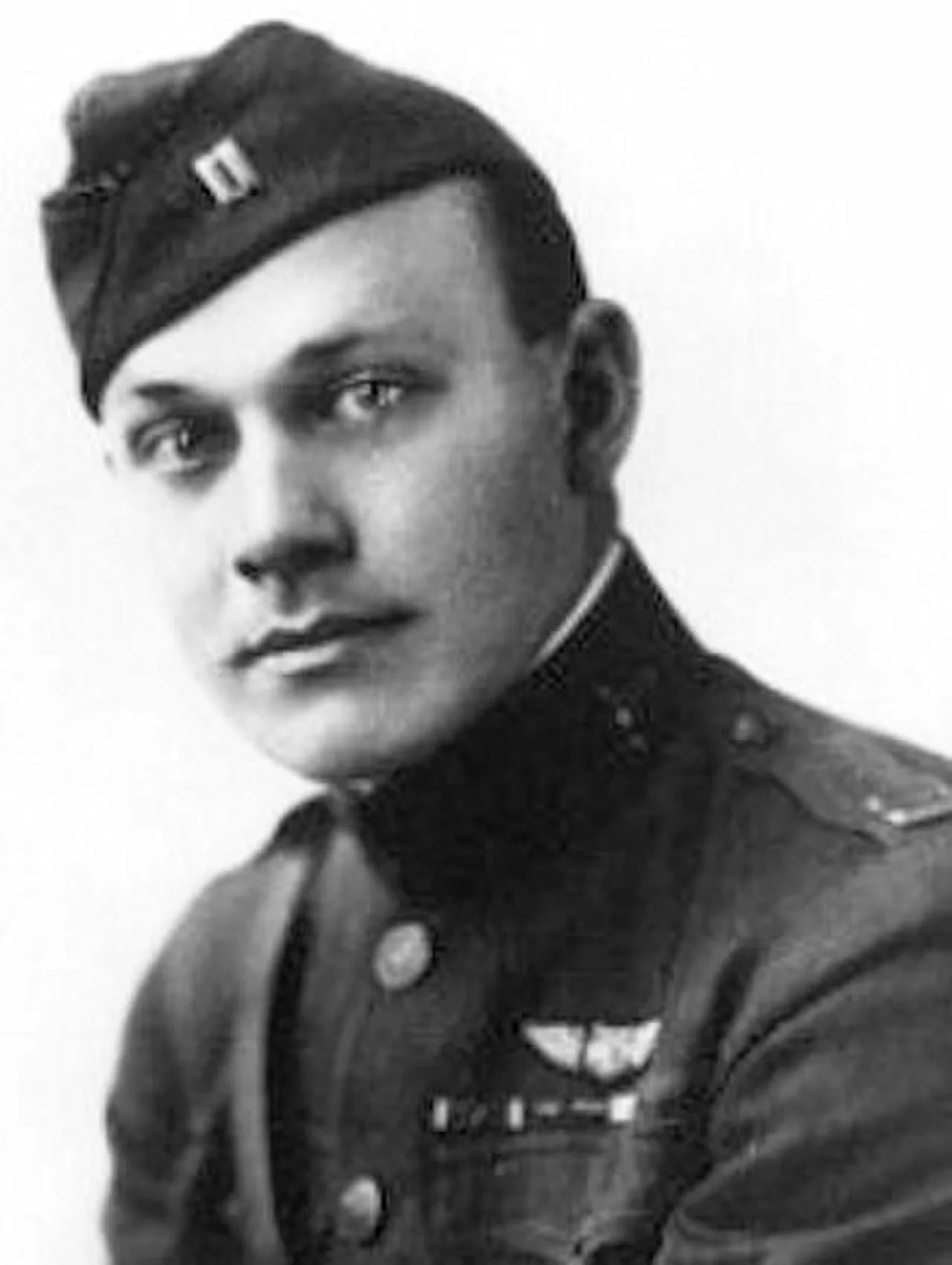 Portrait of DeFreest Larner (1897–1984) – memorial page