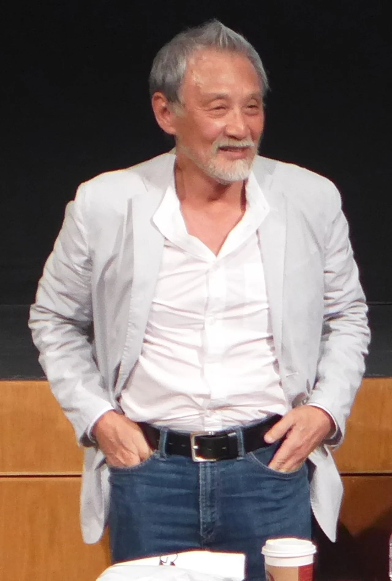Porträt von Dean Shek (1949–2021) – Gedenkseite