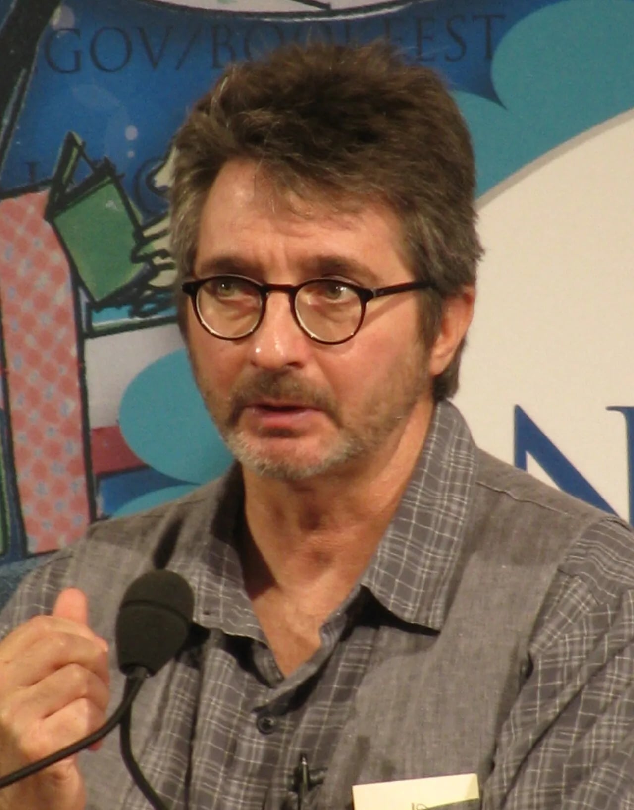 Porträt von Dean Young (1955–2022) – Gedenkseite