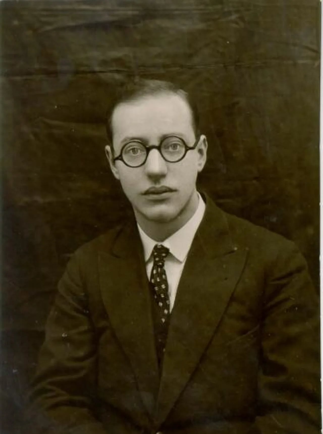 Porträt von Tine Debeljak (1903–1989) – Gedenkseite