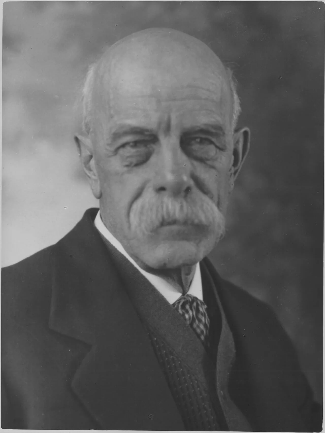 Porträt von Robert Holmes (1861–1930) – Gedenkseite
