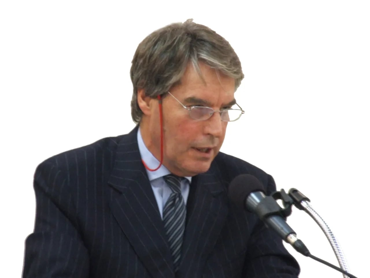 Porträt von Dennis Edney (1946–2023) – Gedenkseite