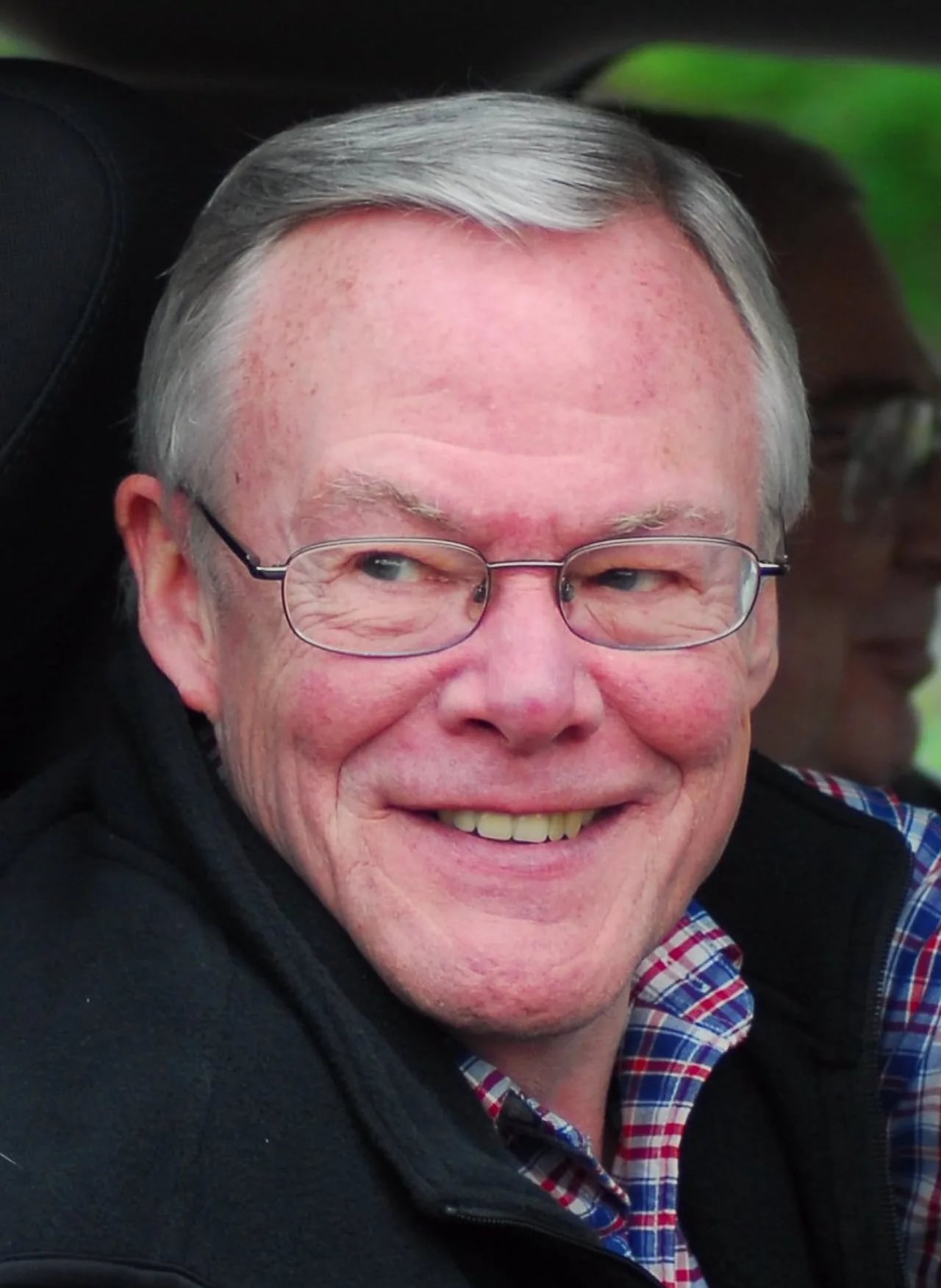 Portrait of Dennis Egan (1947–2022) – memorial page
