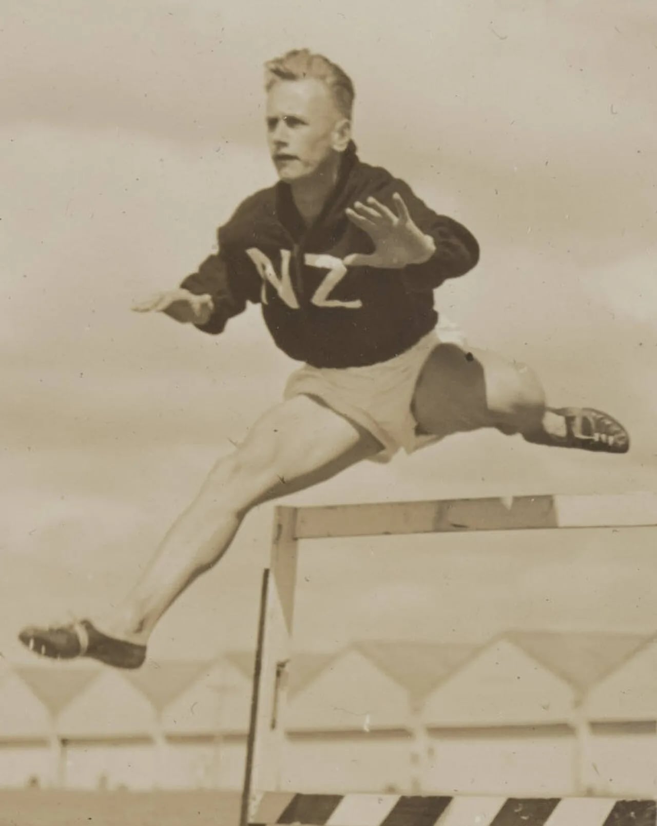 Porträt von Derek Steward (1928–2017) – Gedenkseite
