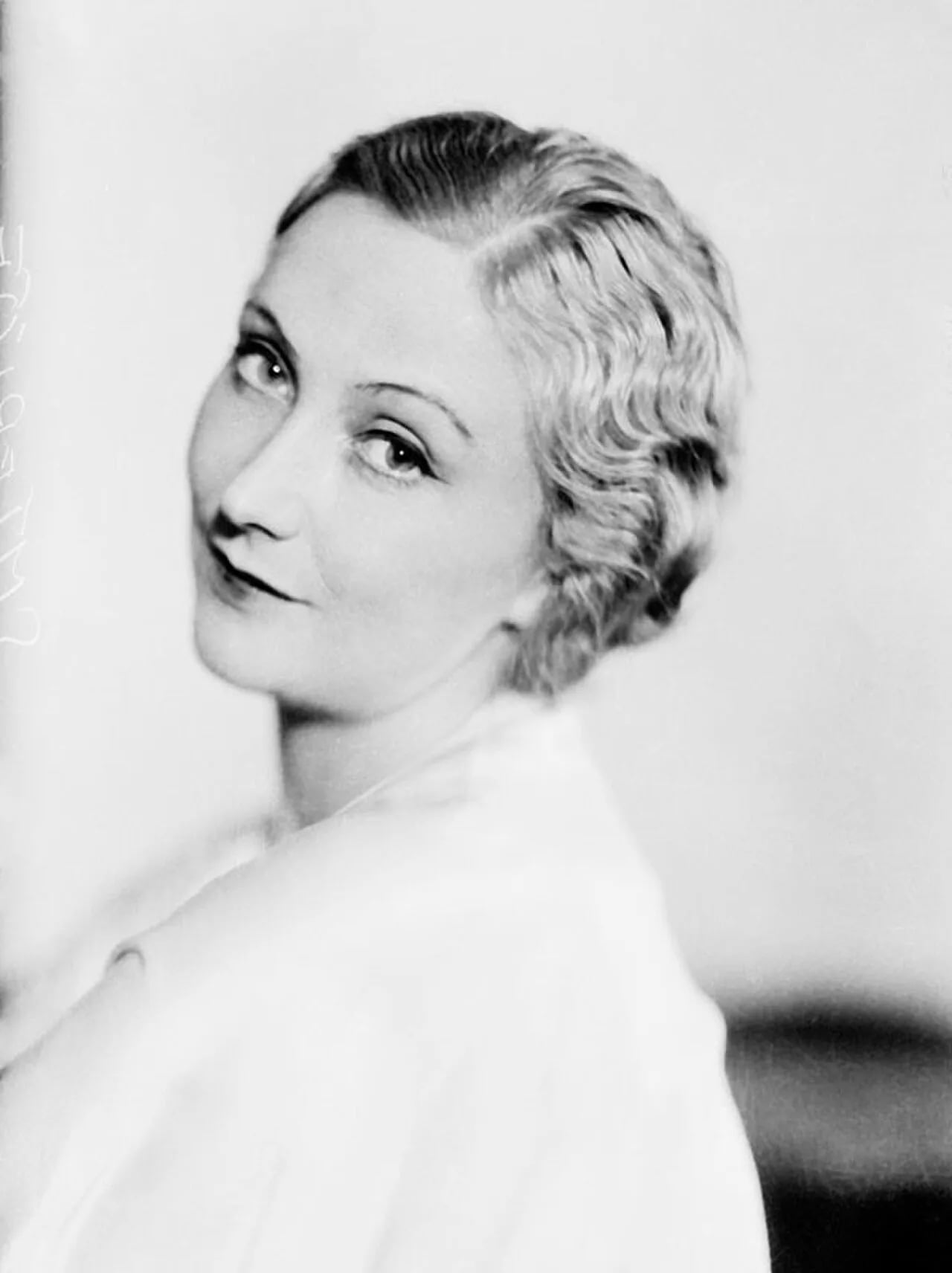 Portrait of Vera Schmiterlöw (1904–1987) – memorial page