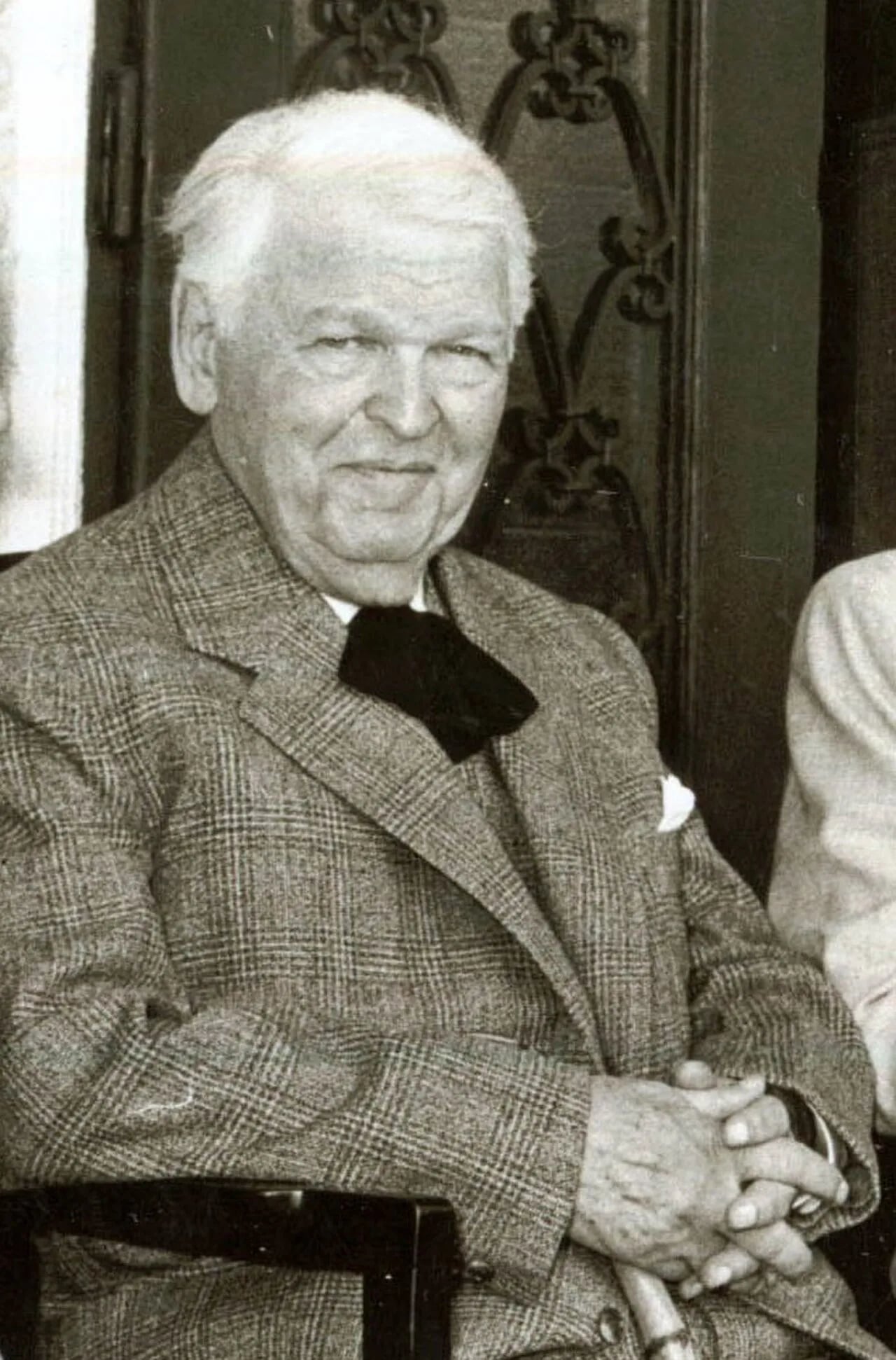 Portrait of Mihail Sadoveanu (1880–1961) – memorial page