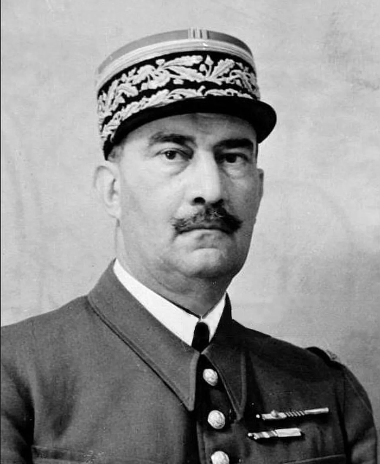 Porträt von Henri Fernand Dentz (1881–1945) – Gedenkseite