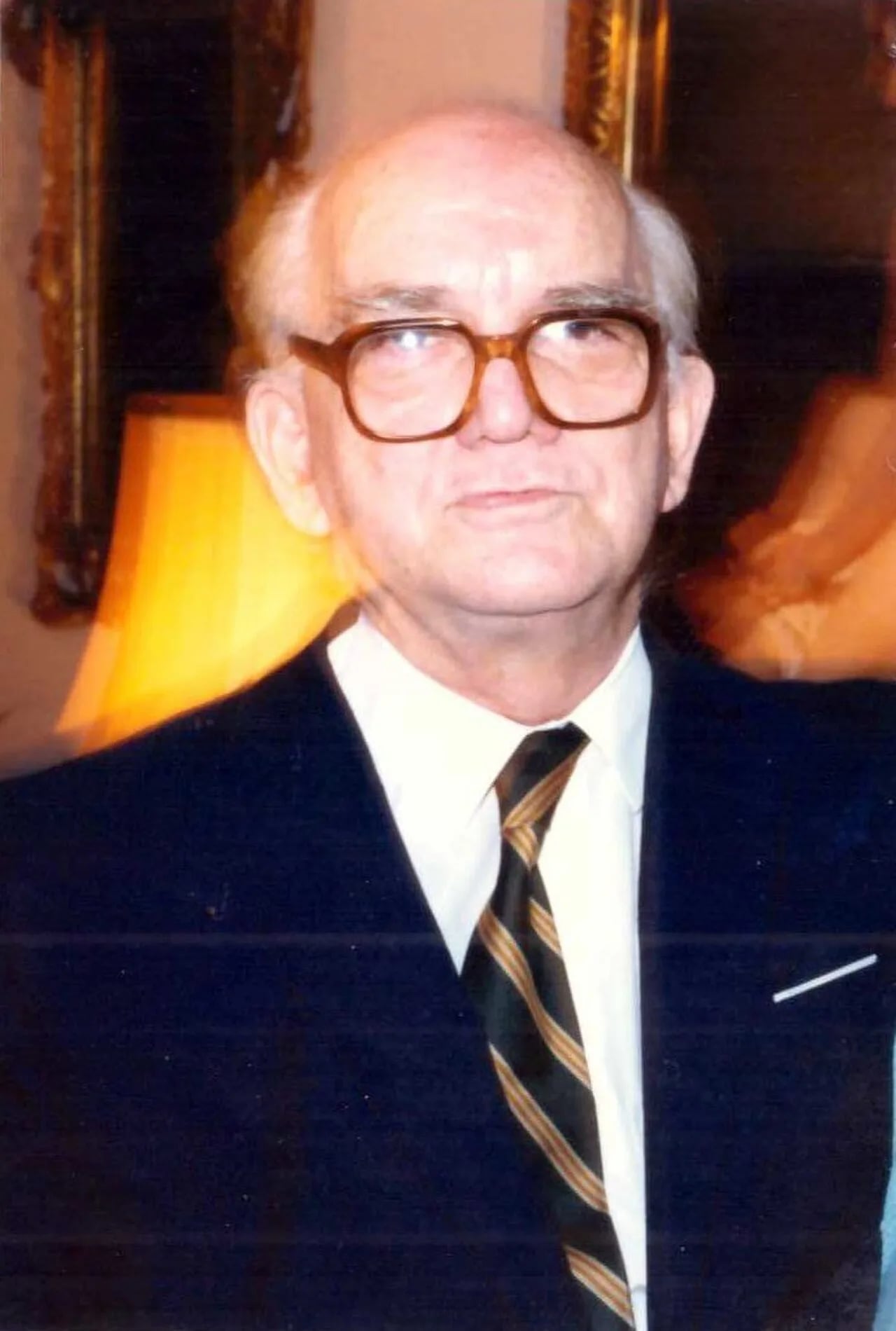 Porträt von Ágoston Ambrózy (1914–1998) – Gedenkseite