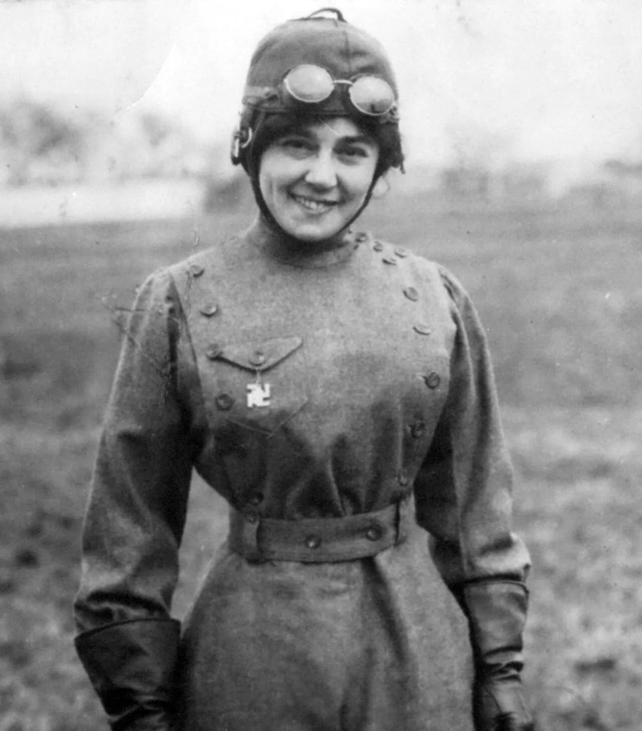 Portrait of Matilde Moisant (1878–1964) – memorial page