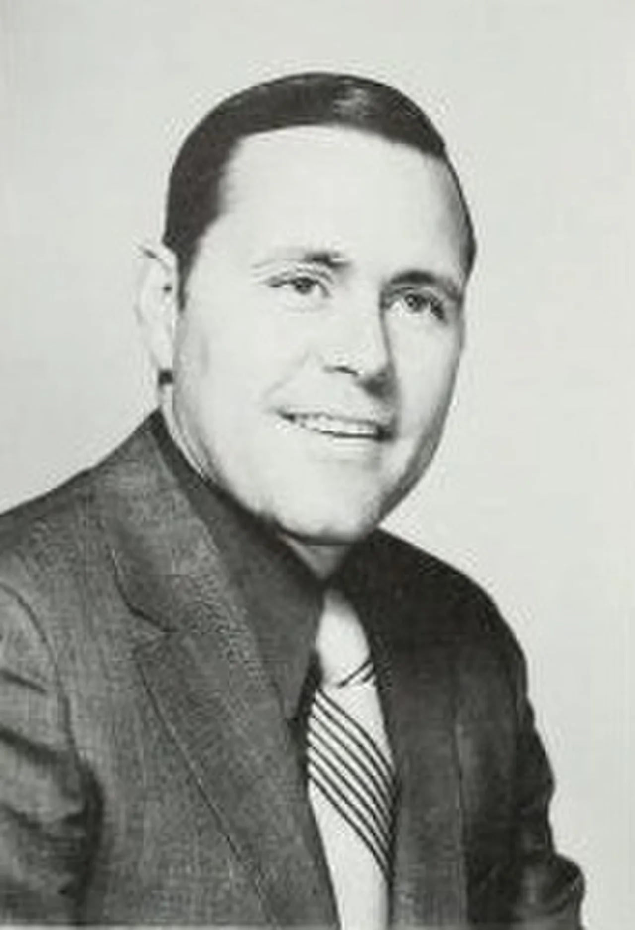 Portrait of Dick Tomey (1938–2019) – memorial page