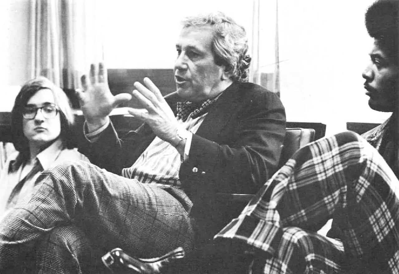 Portrait of Dick Tuck (1924–2018) – memorial page