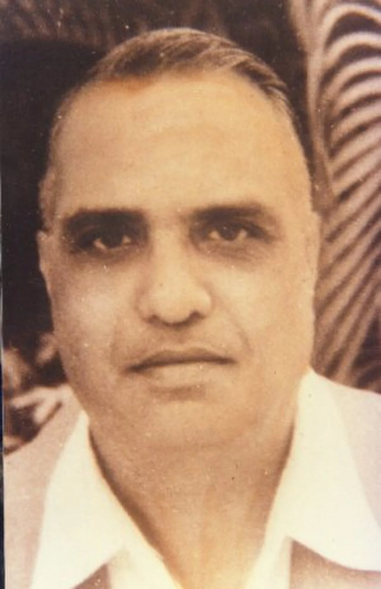 Porträt von Dinakara Desai (1909–1982) – Gedenkseite