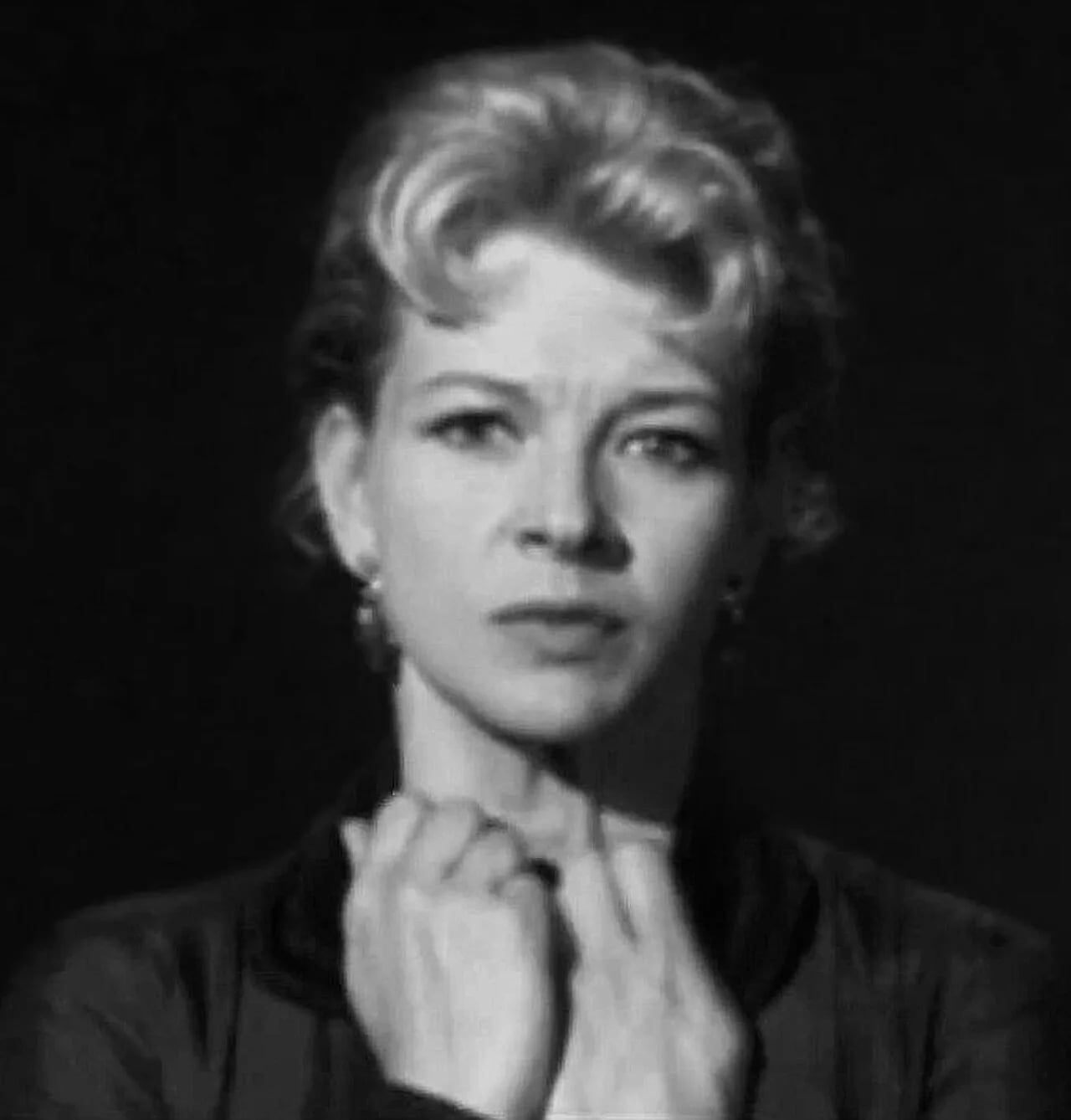 Porträt von Dolores Michaels (1933–2001) – Gedenkseite