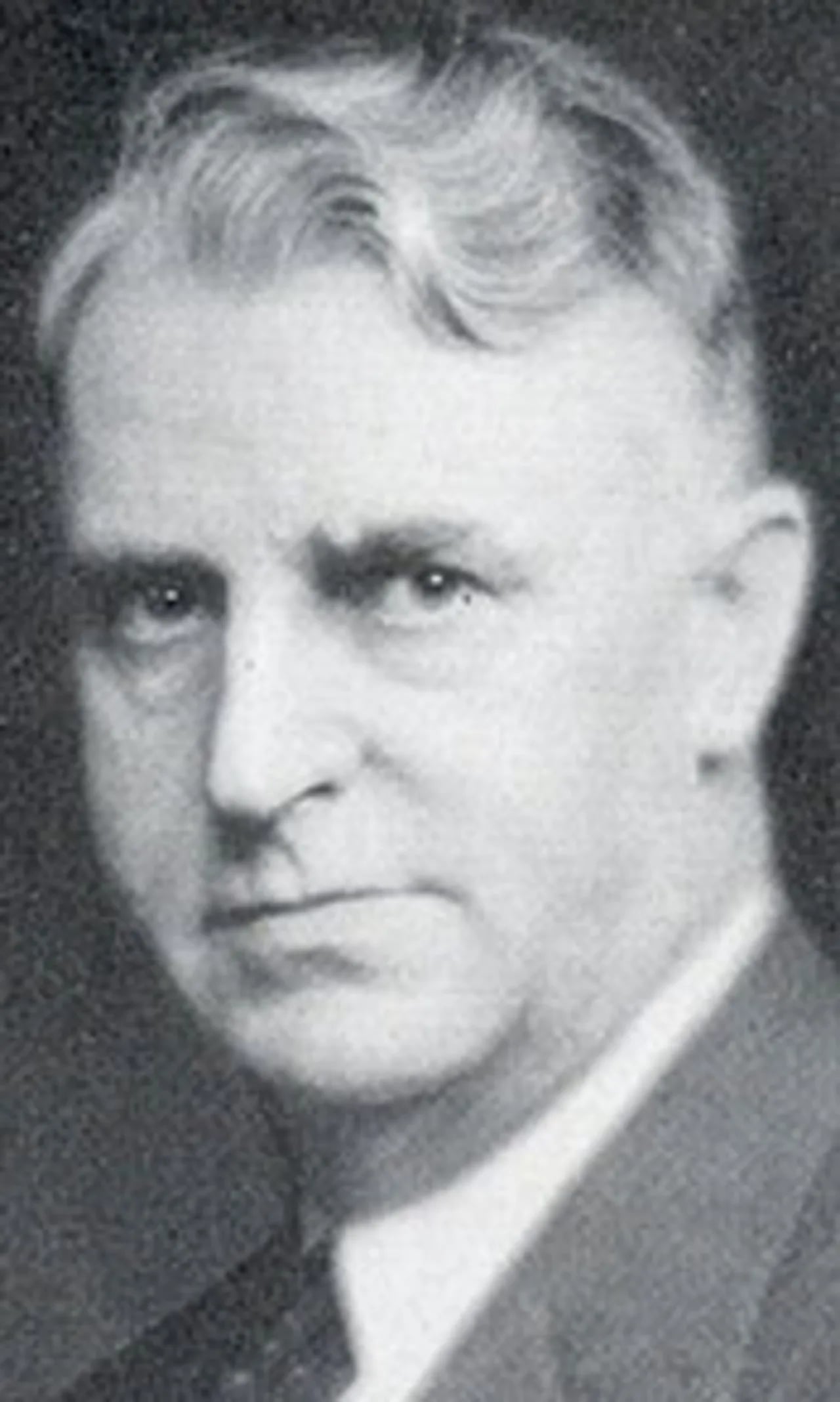 Portrait of Donald C. Dobbins (1878–1943) – memorial page