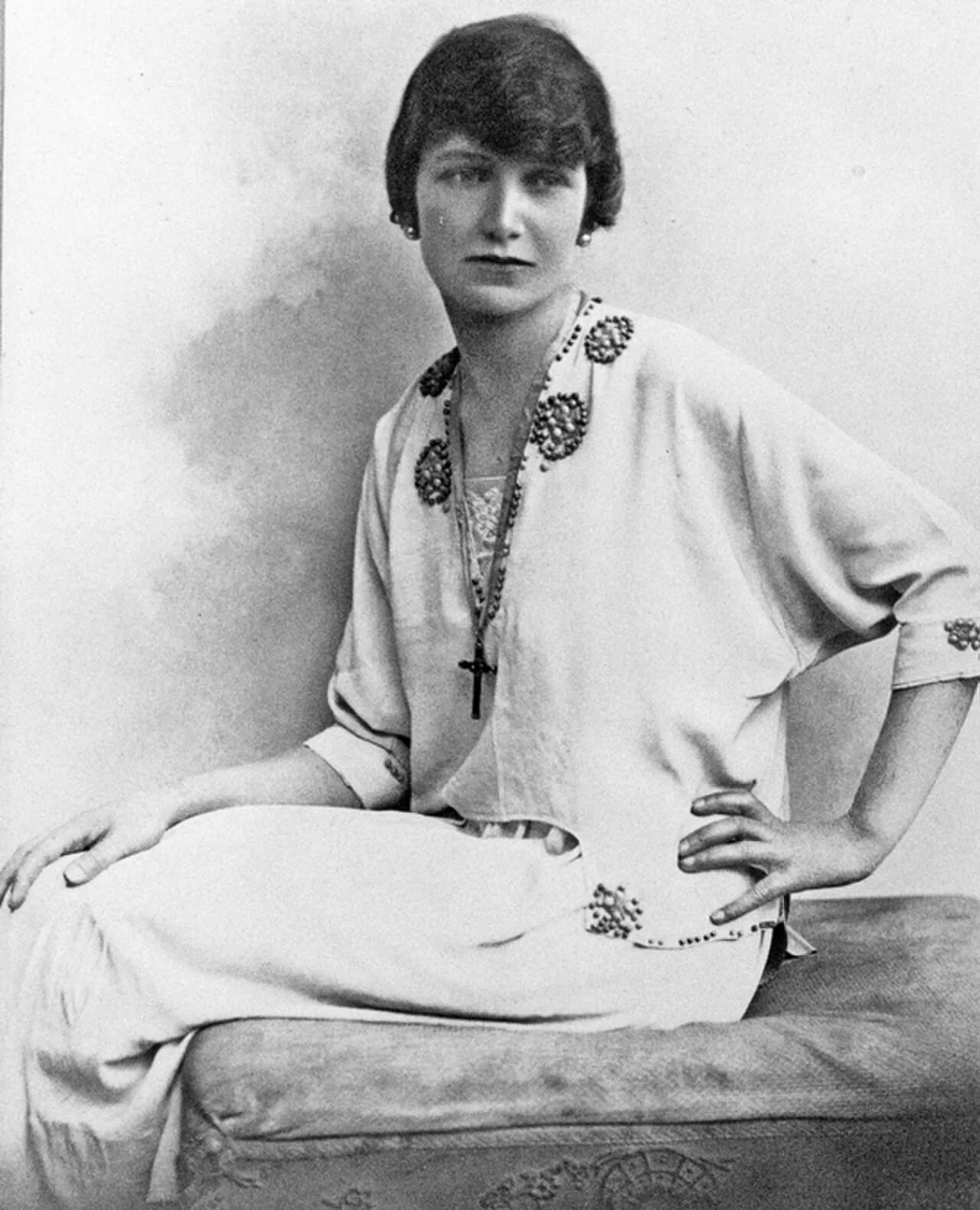 Portrait of Norah Neilson Gray (1882–1931) – memorial page