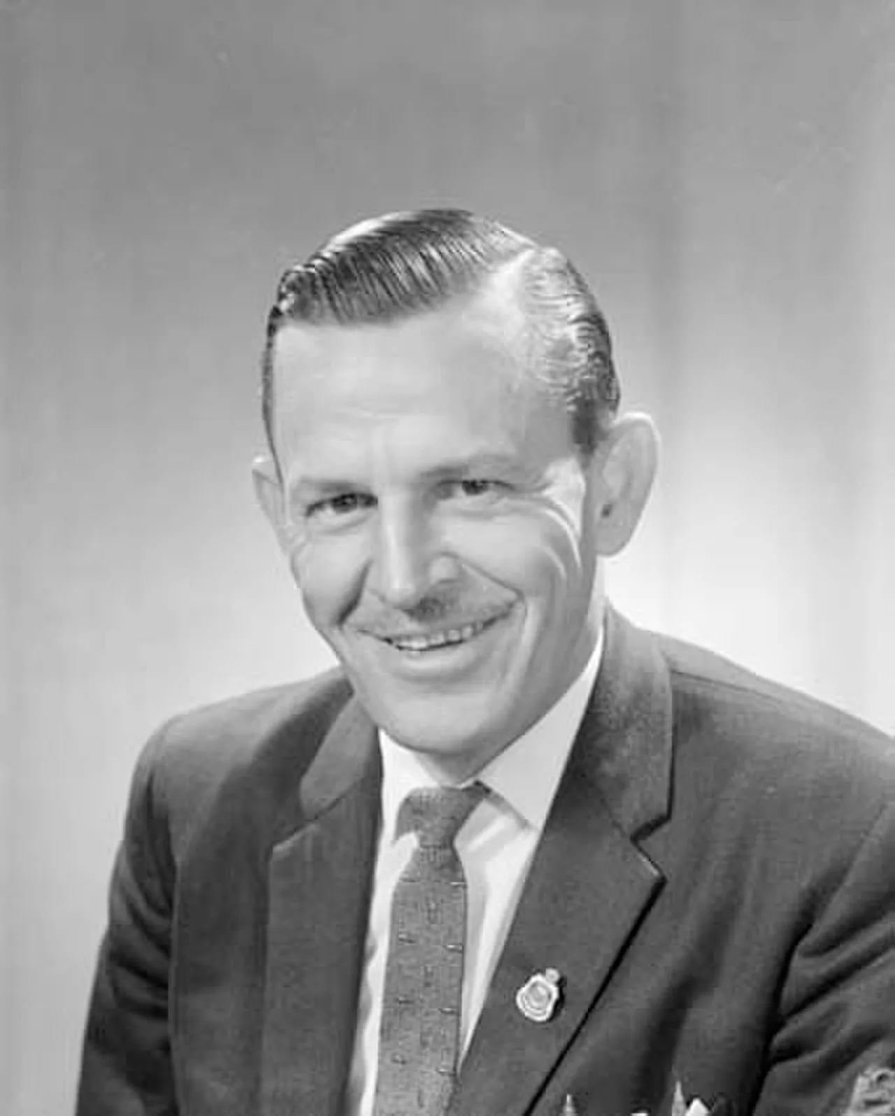 Portrait of Donald James Cameron (1917–1964) – memorial page