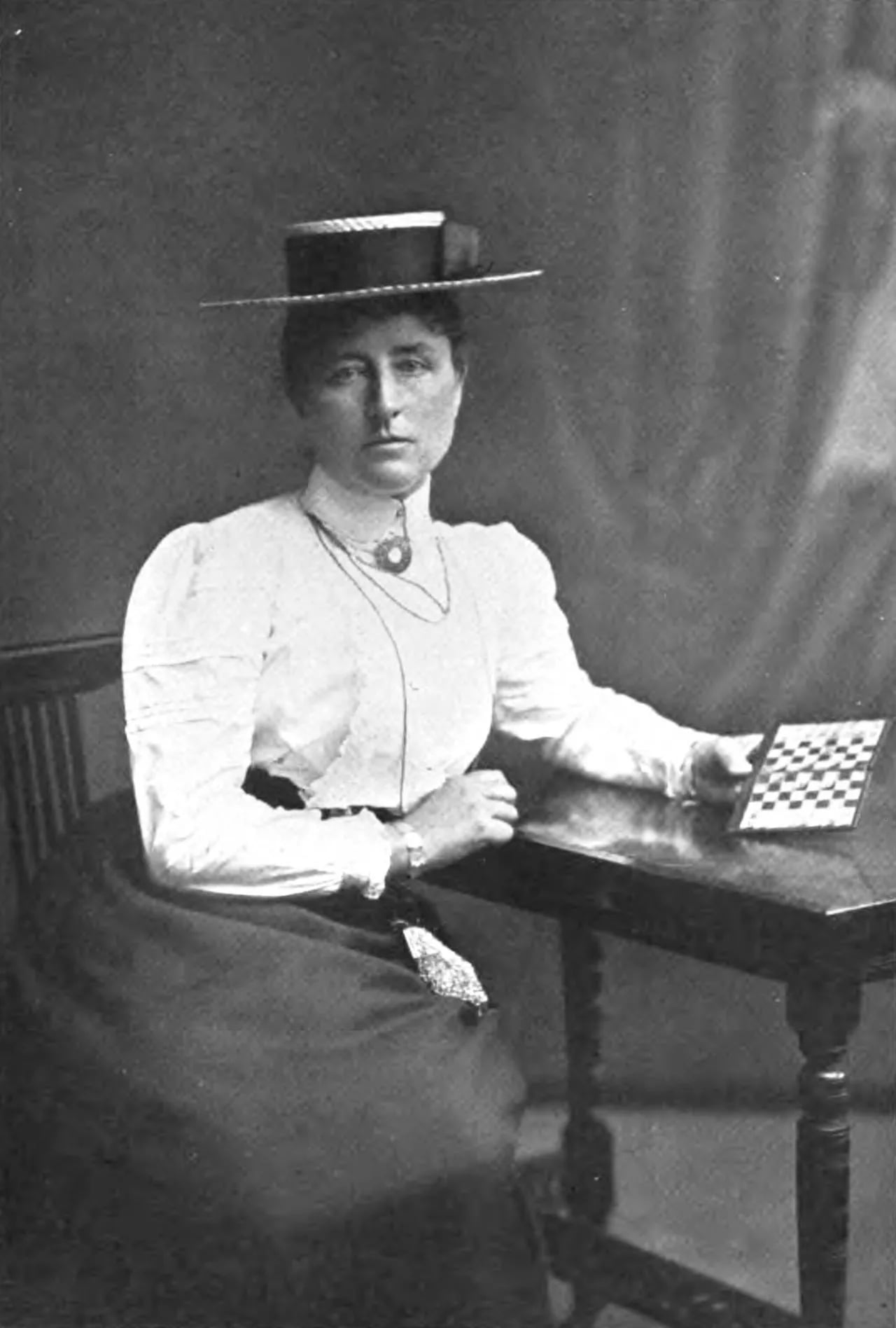 Portrait of Edith Baird (1859–1924) – memorial page