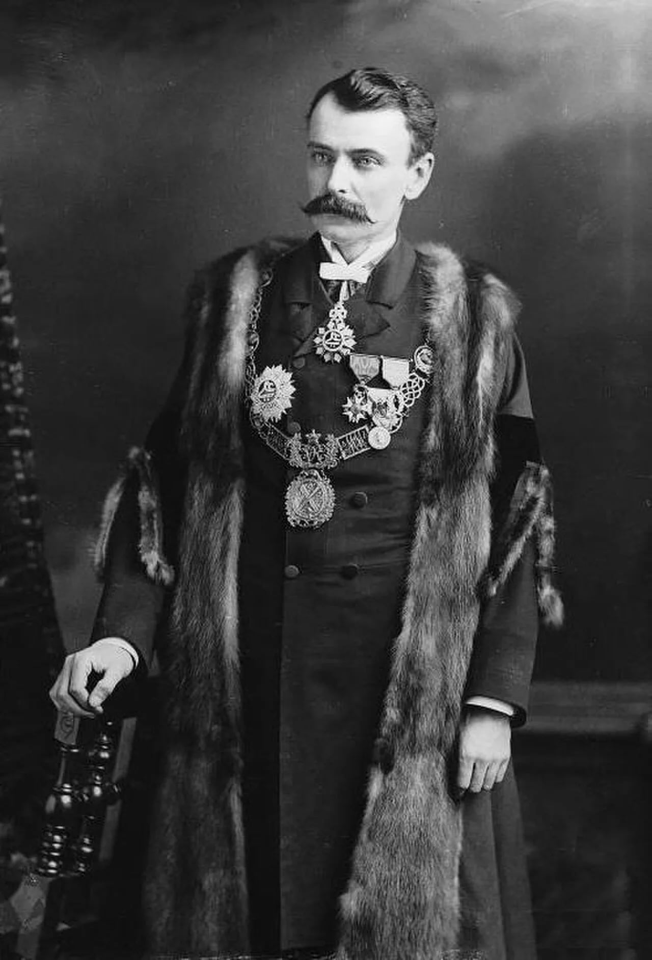 Portrait of Honoré Beaugrand (1848–1906) – memorial page