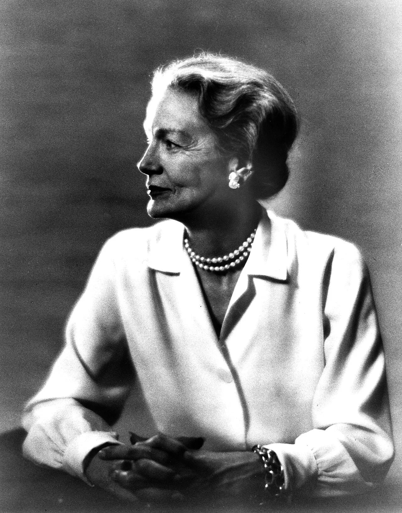 Porträt von Millicent Fenwick (1910–1992) – Gedenkseite