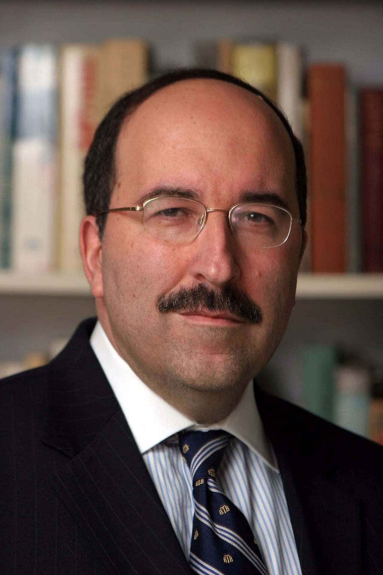 Portrait of Dore Gold (1953–2025) – memorial page