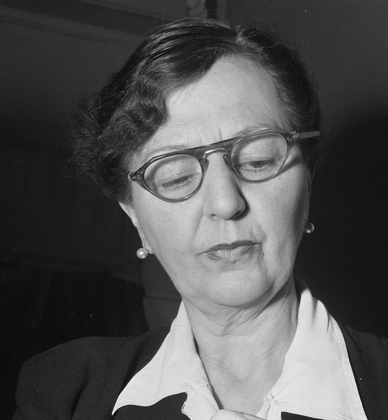 Porträt von Doris Fitton (1897–1985) – Gedenkseite