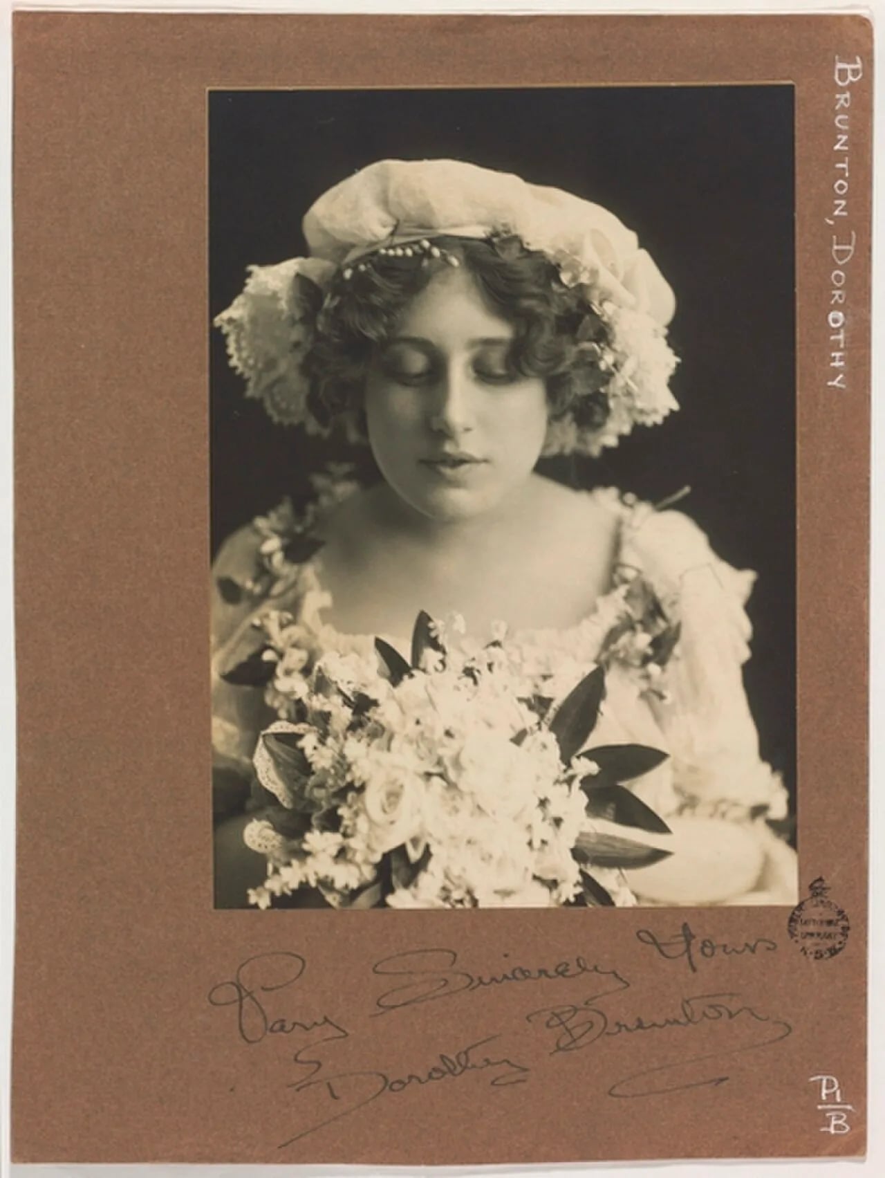 Porträt von Dorothy Brunton (1890–1977) – Gedenkseite