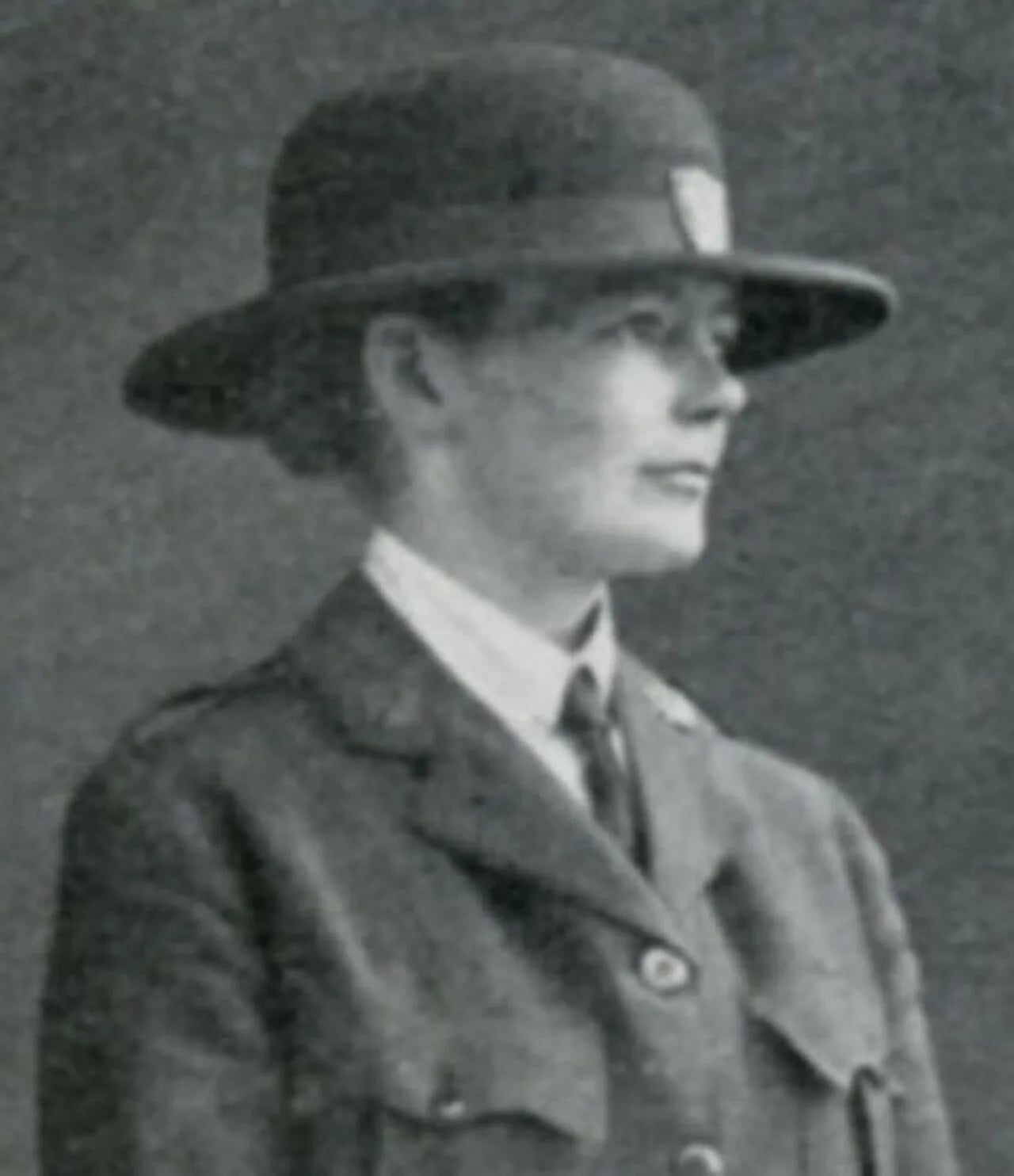 Portrait of Dorothy Peto (1886–1974) – memorial page