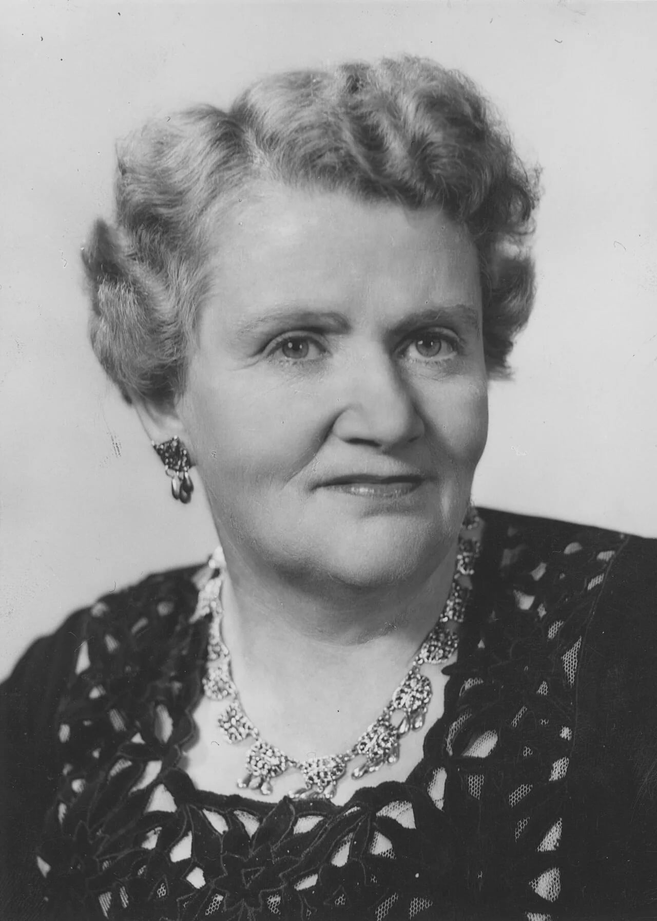 Porträt von Dorothy Tangney (1907–1985) – Gedenkseite