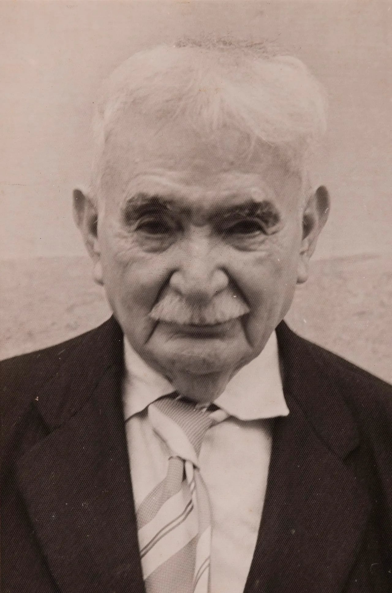 Porträt von João Baptista de Campos Aguirra (1871–1962) – Gedenkseite