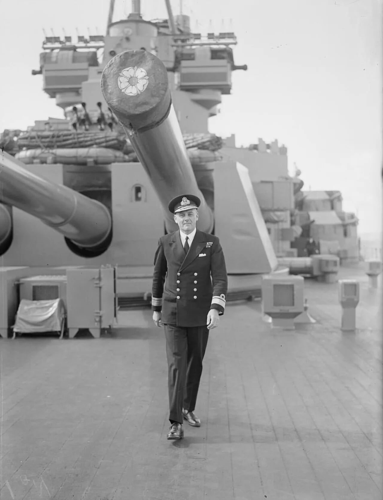 Portrait of Douglas Fisher (1890–1963) – memorial page