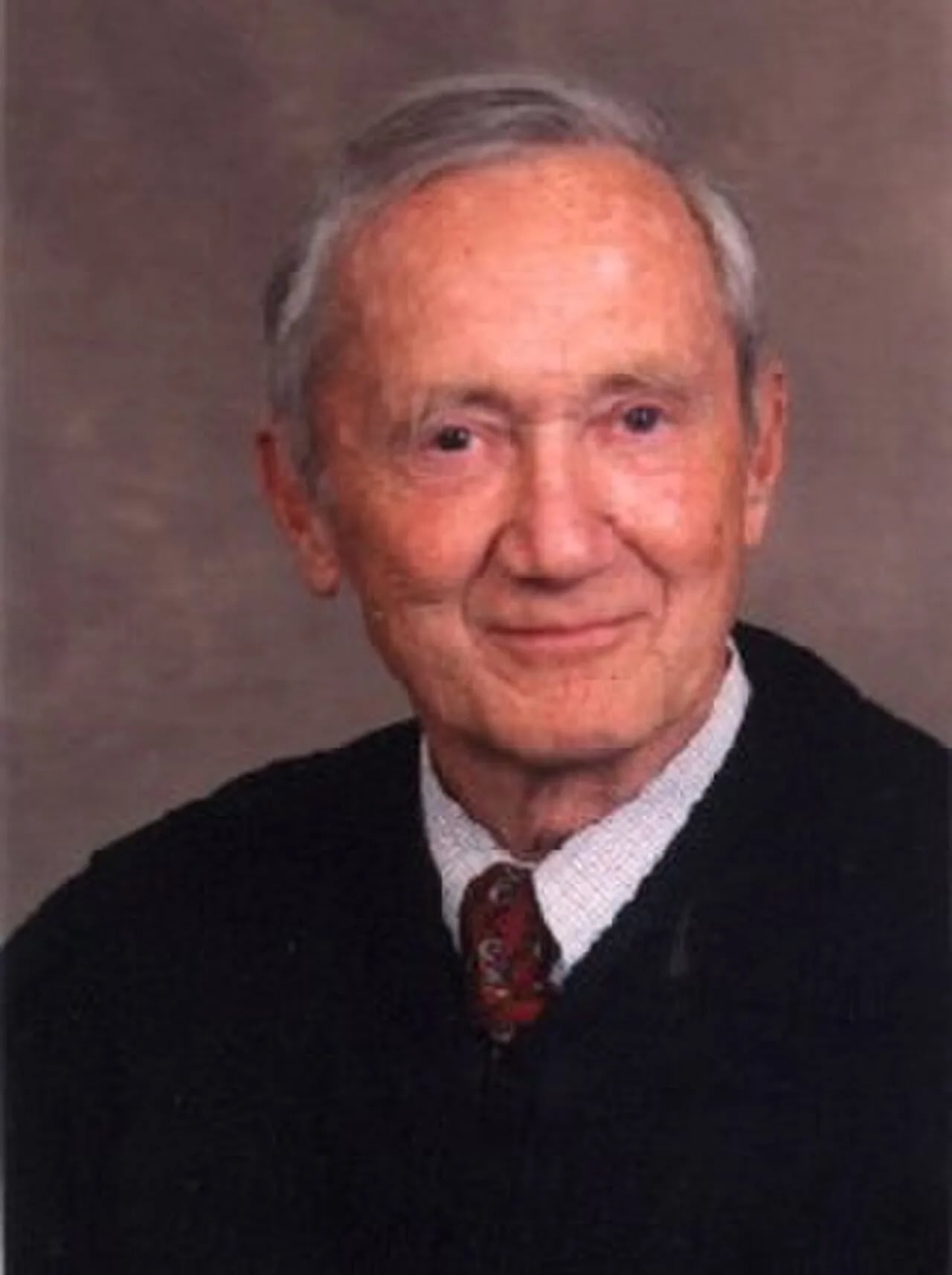 Porträt von Douglas Woodruff Hillman (1922–2007) – Gedenkseite