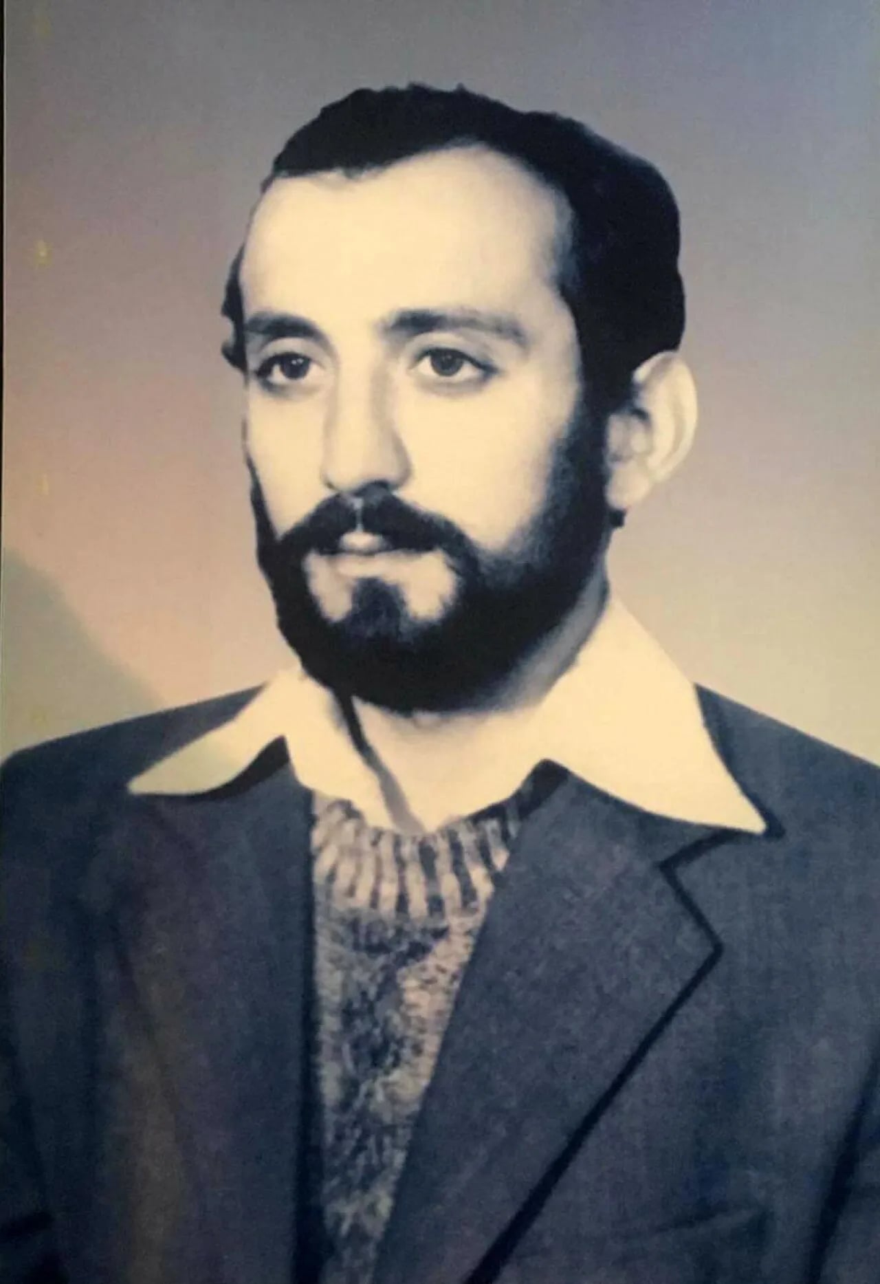 Portrait of Yervand Saghumyan (1958–1990) – memorial page
