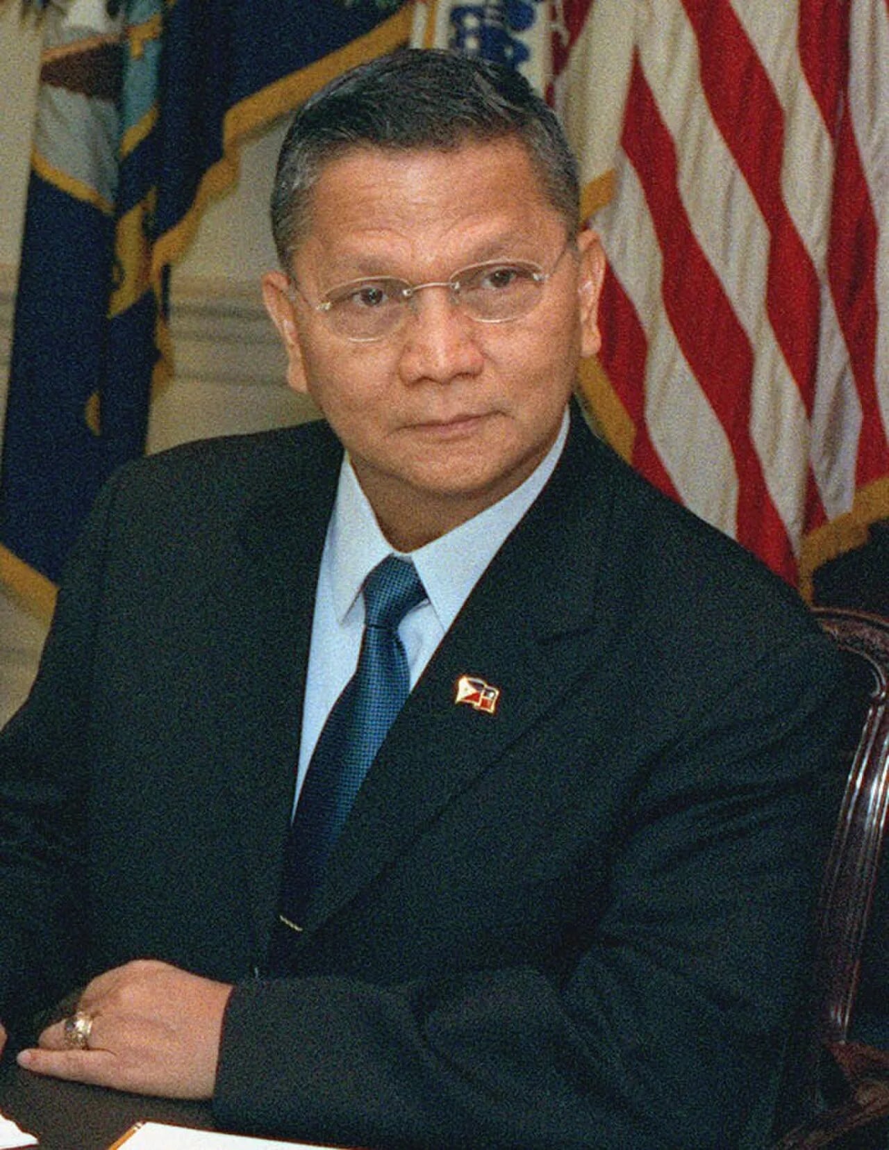 Portrait of Angelo Reyes (1945–2011) – memorial page