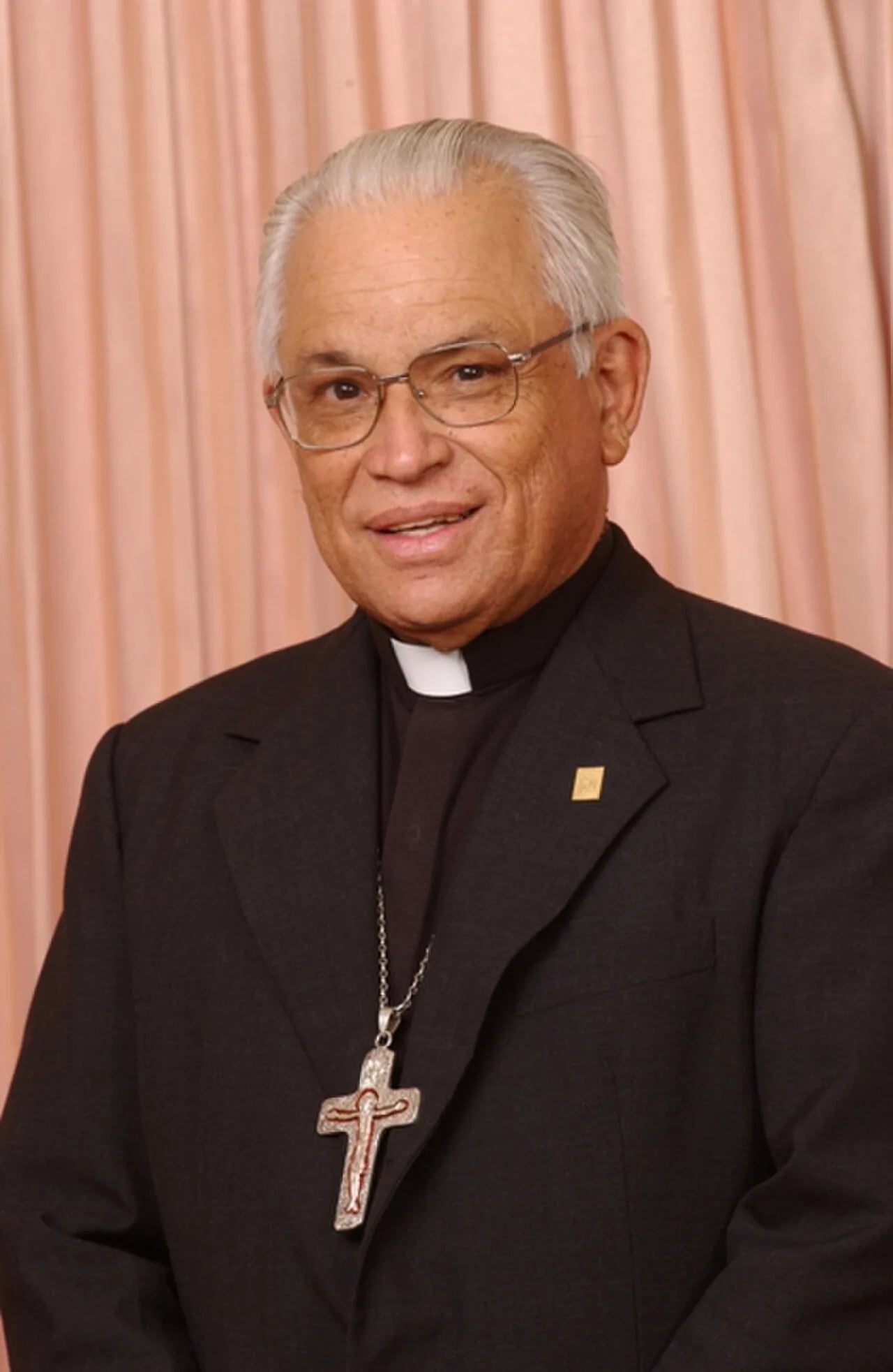Porträt von Hugo Barrantes Ureña (1936–2024) – Gedenkseite