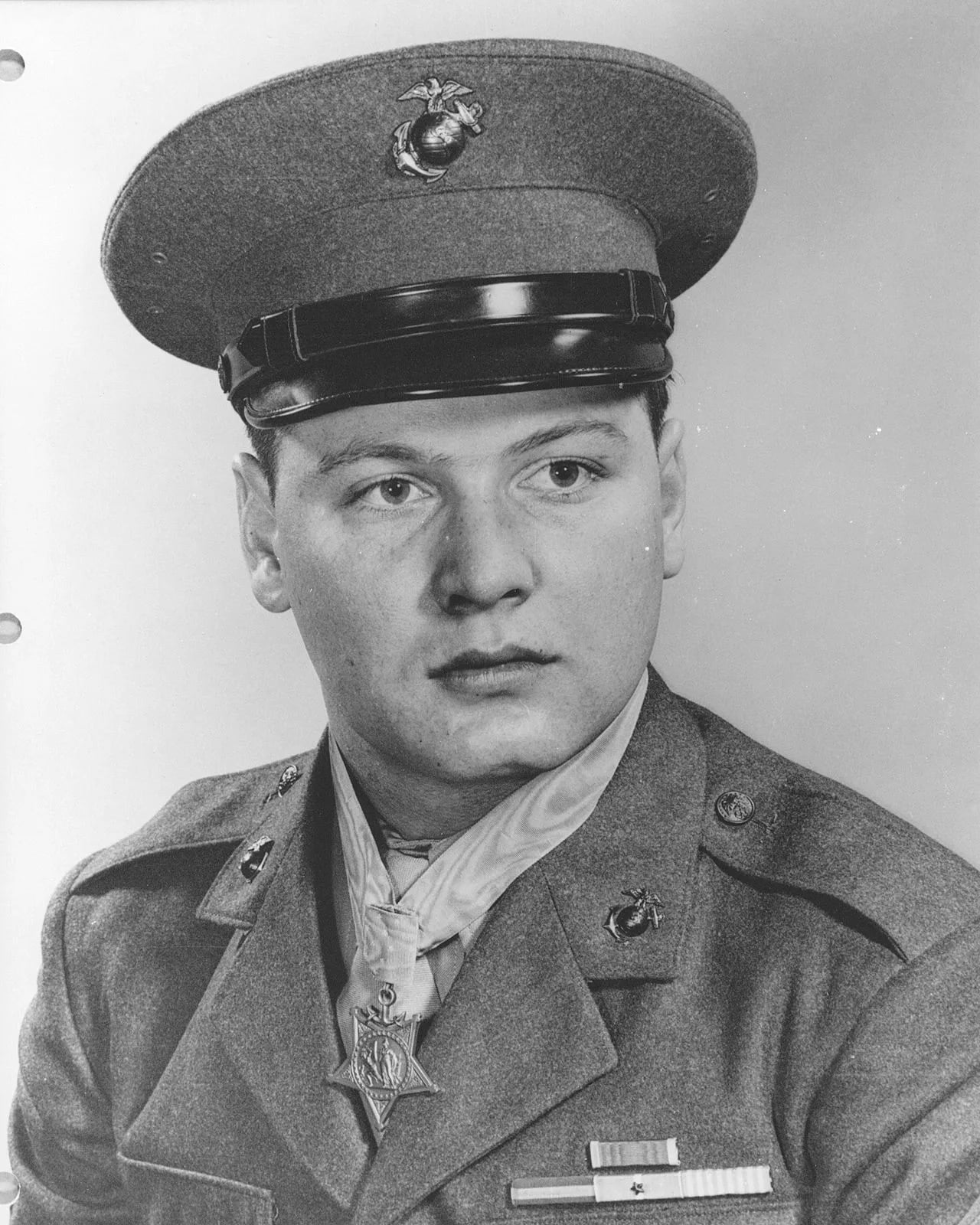 Portrait of Duane E. Dewey (1931–2021) – memorial page
