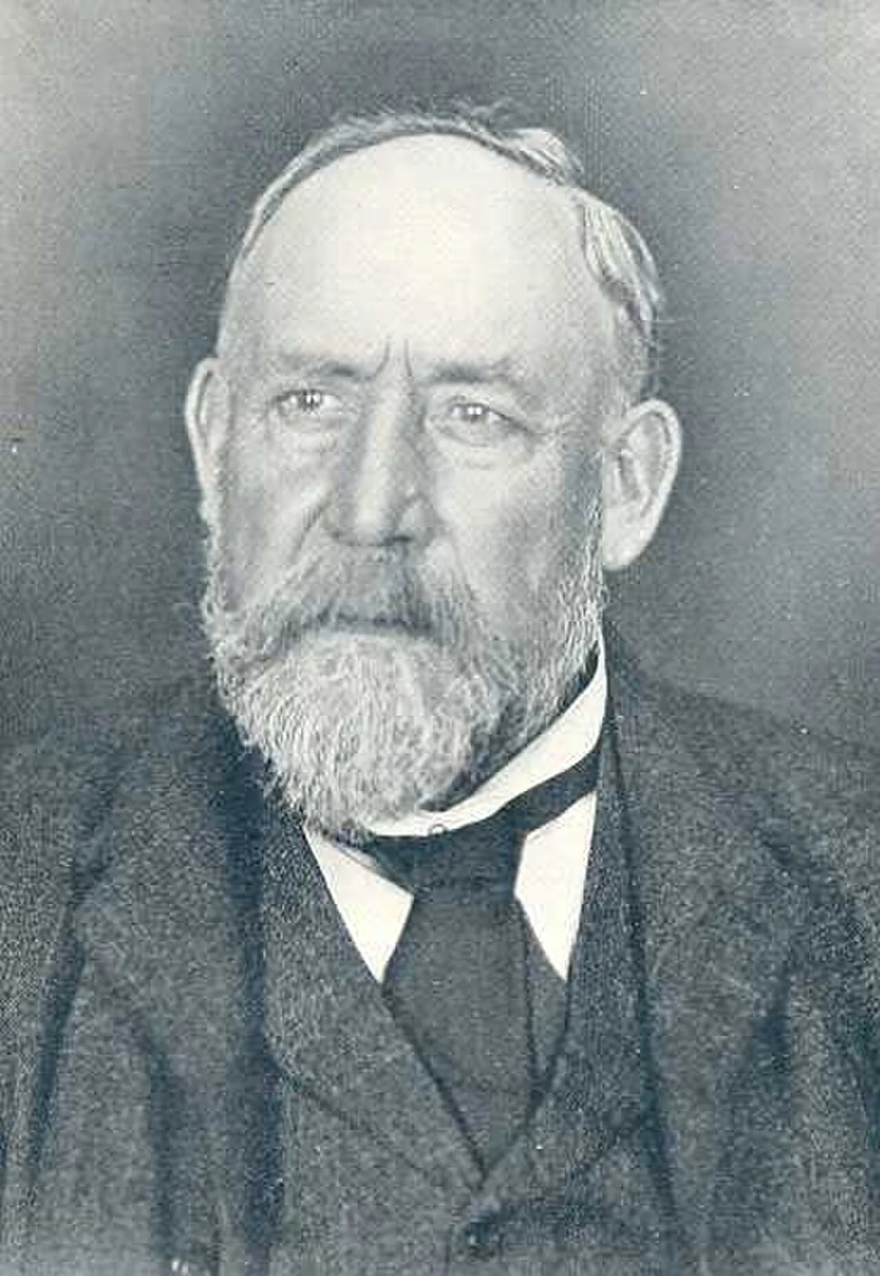 Portrait of Dugald Drummond (1840–1912) – memorial page