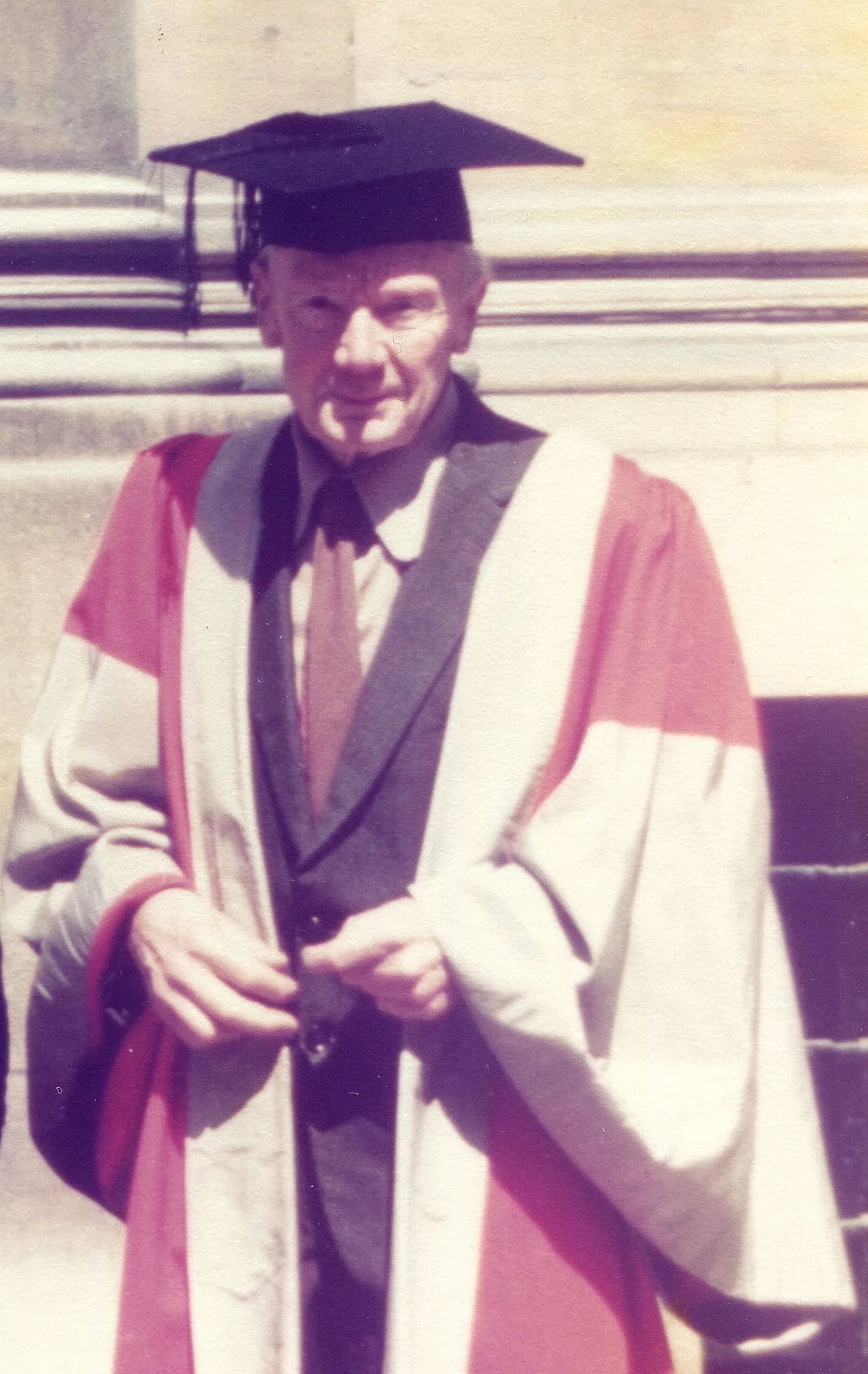 Portrait of E. J. Bowen (1898–1980) – memorial page