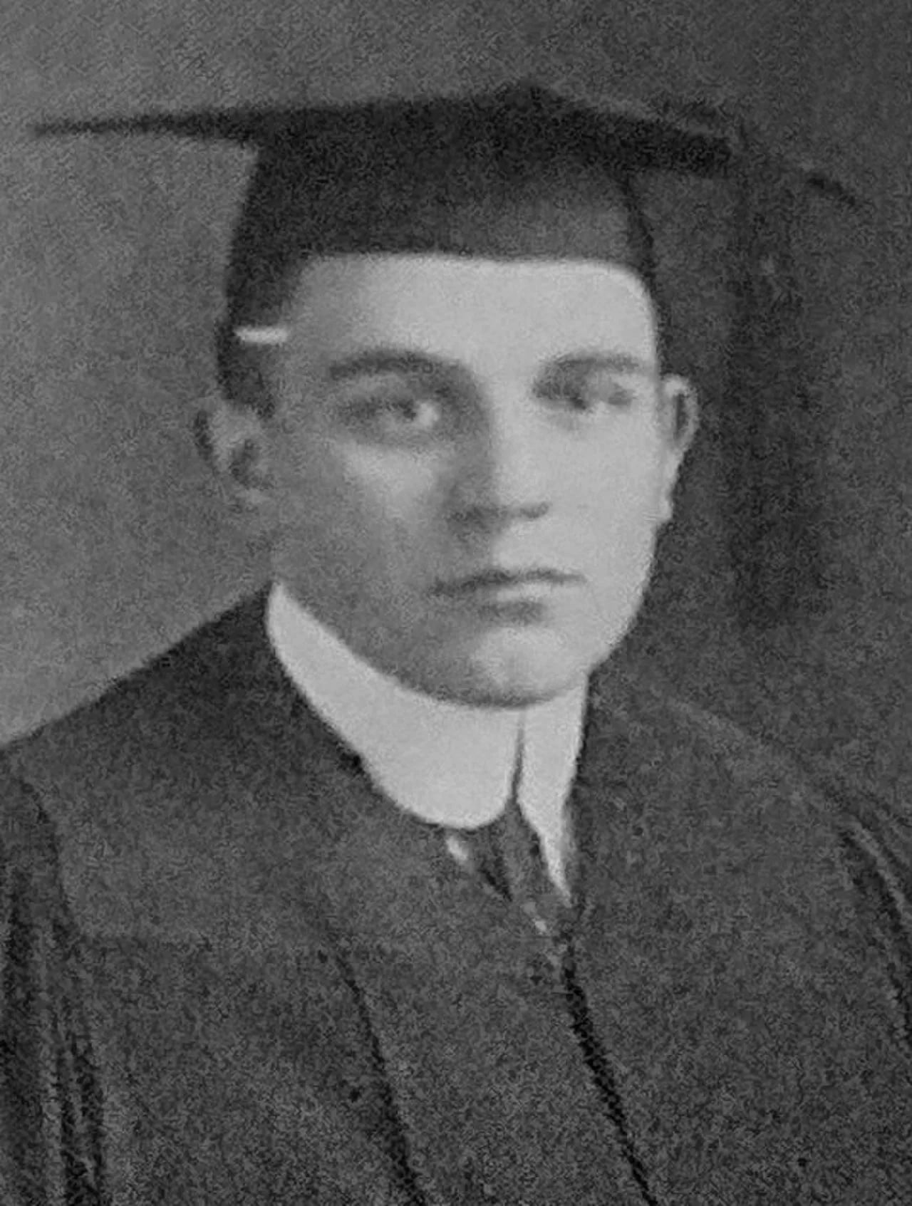 Porträt von E. M. Page (1893–1959) – Gedenkseite