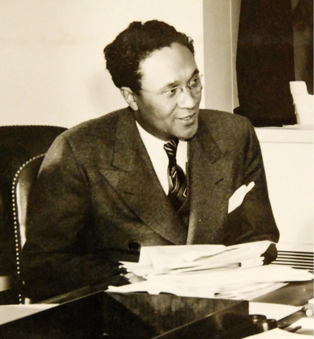 Porträt von Earl B. Dickerson (1891–1986) – Gedenkseite
