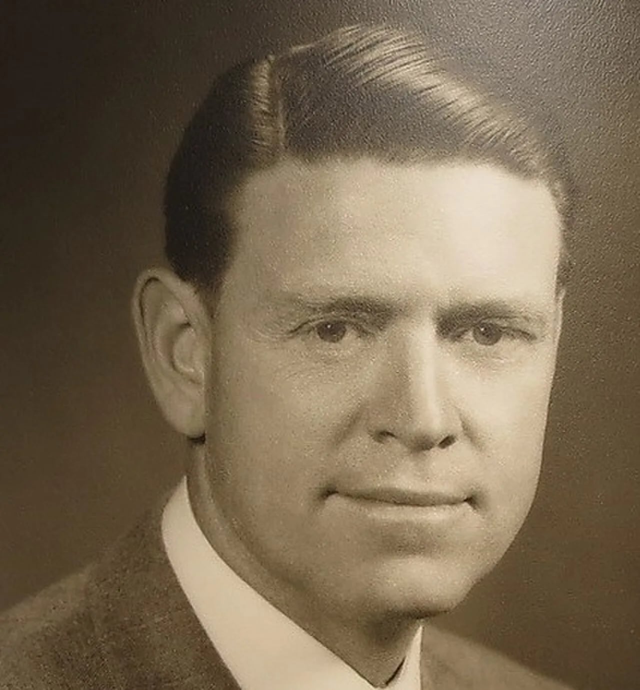 Portrait of Earl D. Johnson (1905–1990) – memorial page
