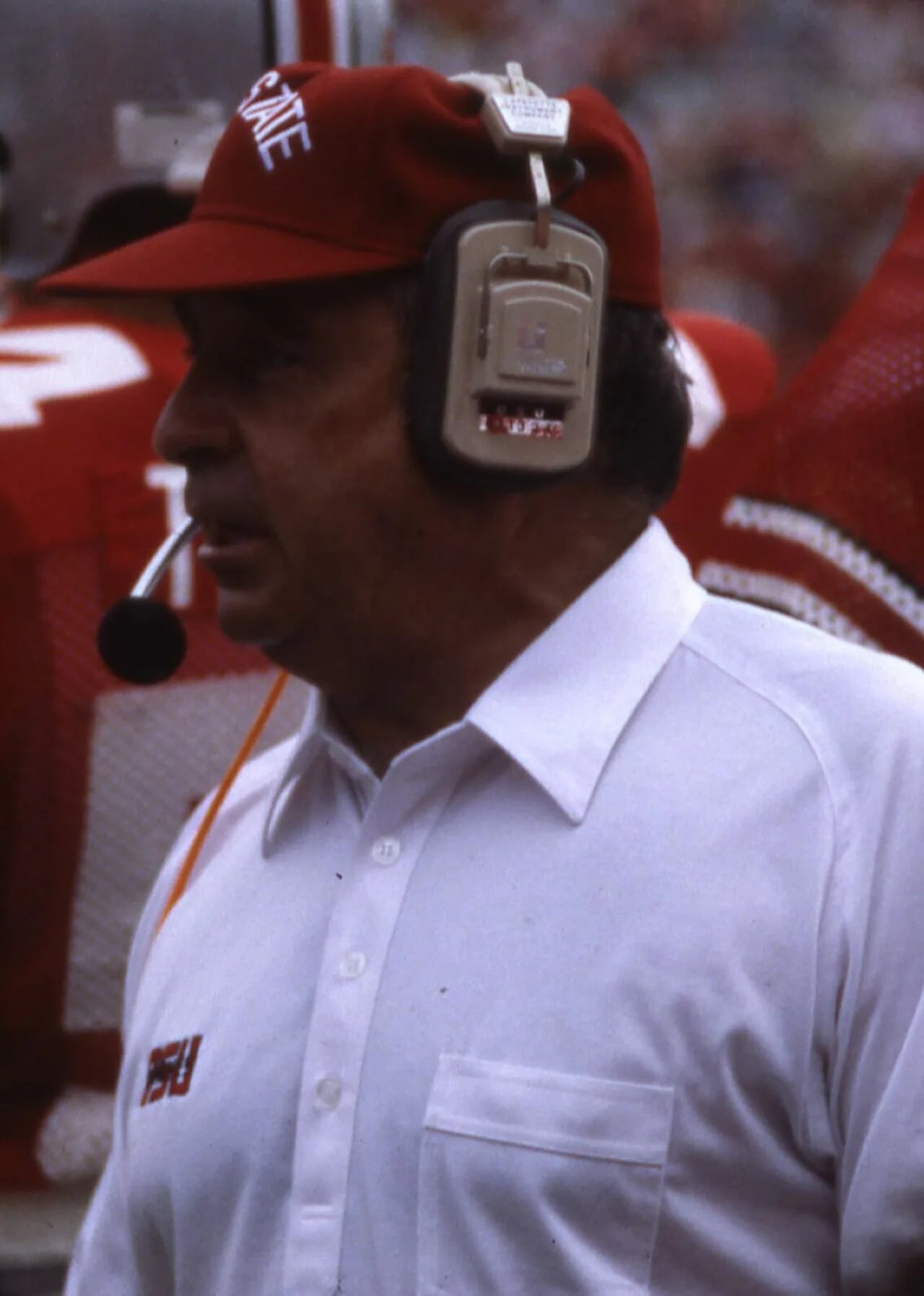 Portrait of Earle Bruce (1931–2018) – memorial page