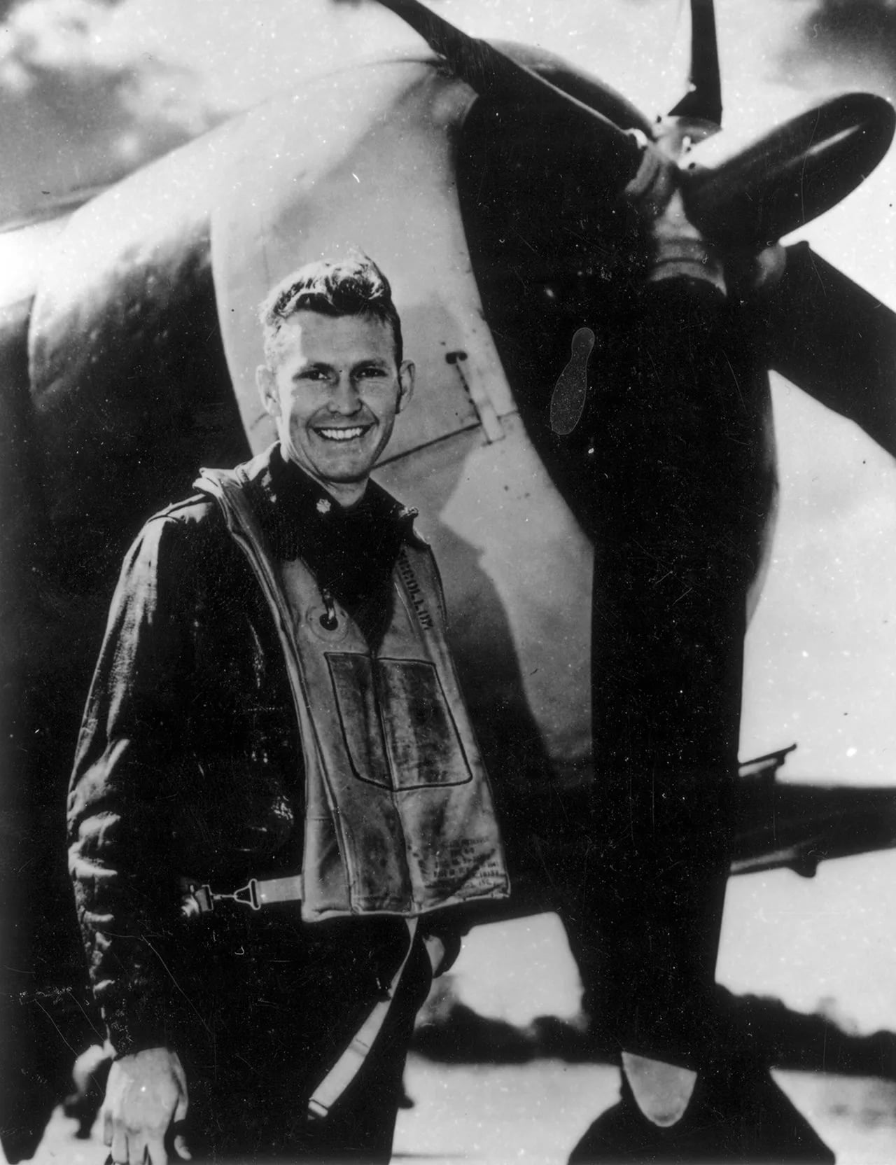 Portrait of Loren G. McCollom (1914–1982) – memorial page