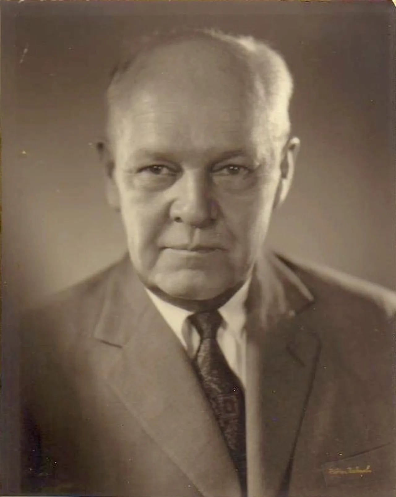 Porträt von Edgar G. Crossman (1895–1967) – Gedenkseite