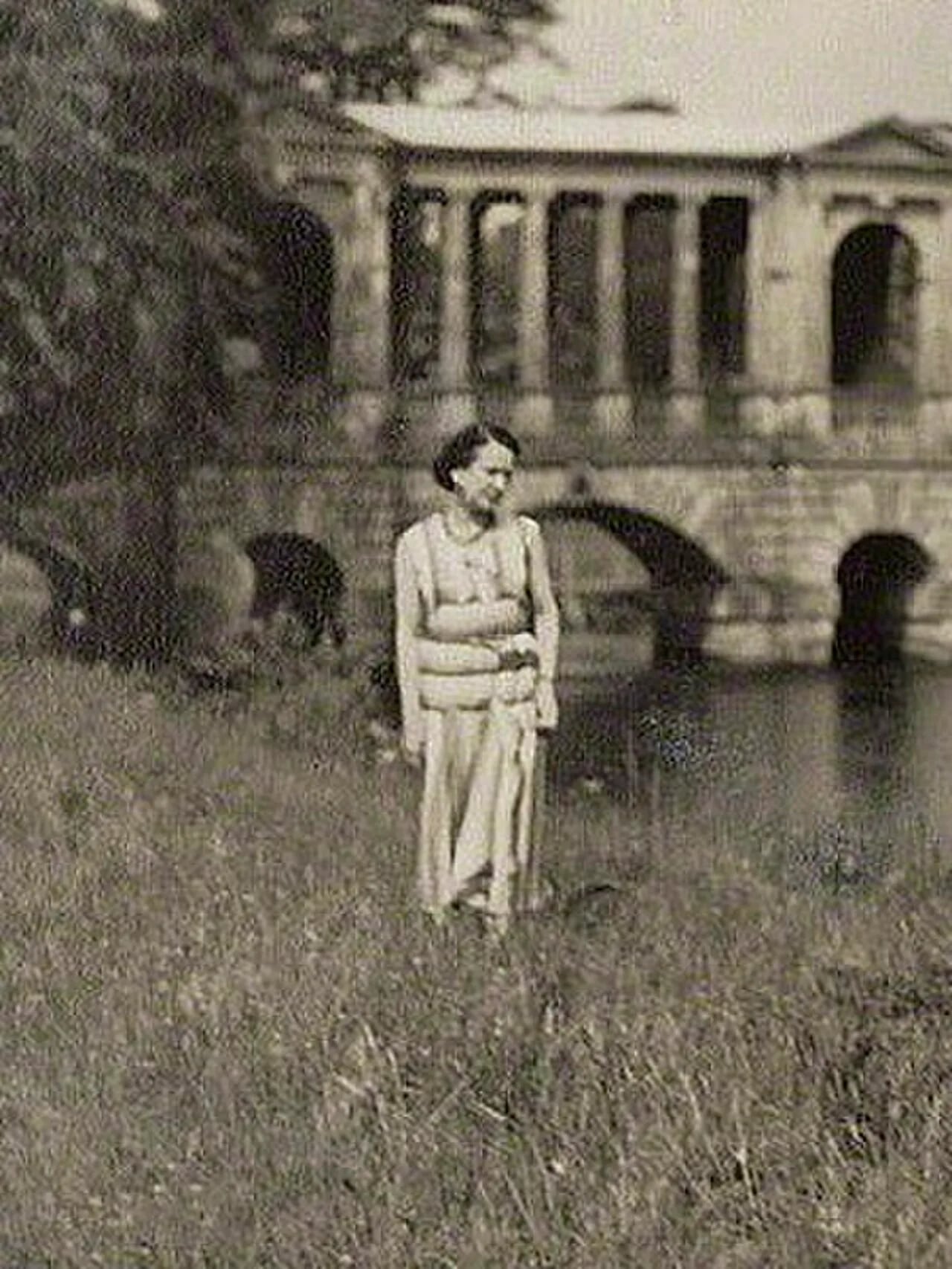 Portrait of Edith Olivier (1872–1948) – memorial page