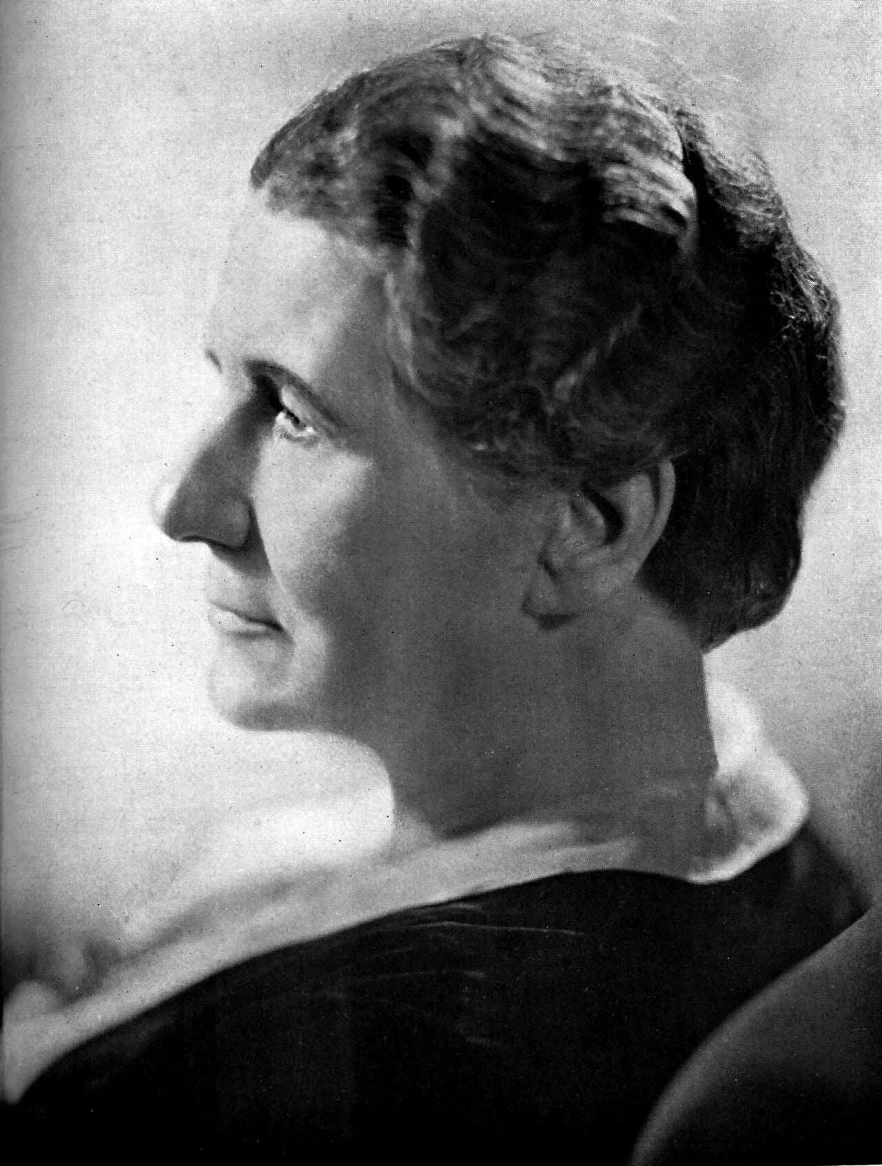 Portrait of Edith Picton-Turbervill (1872–1960) – memorial page