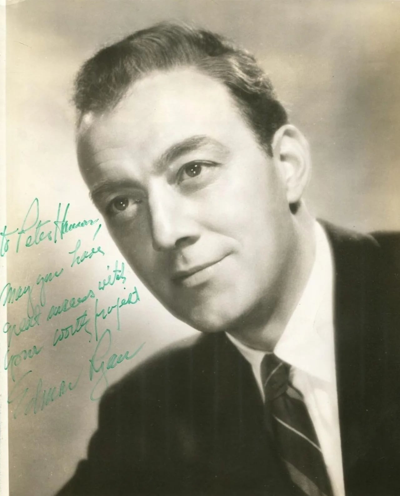Portrait of Edmon Ryan (1905–1984) – memorial page