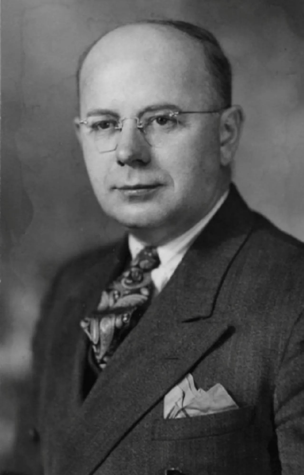 Portrait of Edmond Guibord (1894–1971) – memorial page