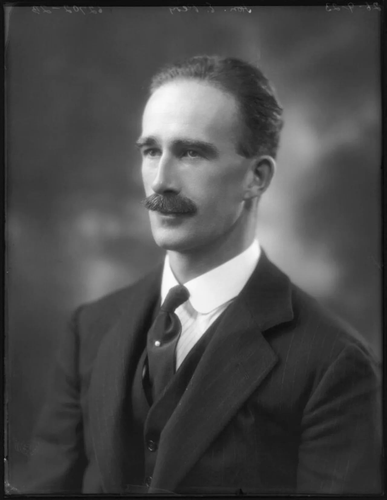 Portrait of Edmund Pery, 5th Earl of Limerick (1888–1967) – memorial page