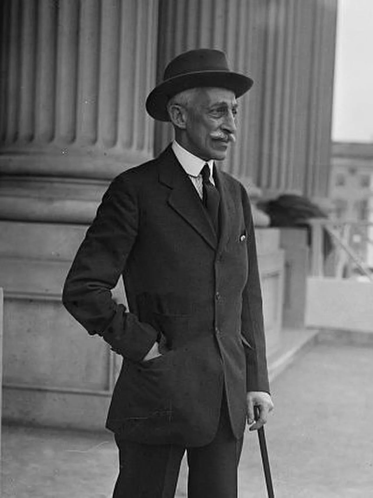 Porträt von Edmund Nelson Carpenter (1865–1952) – Gedenkseite